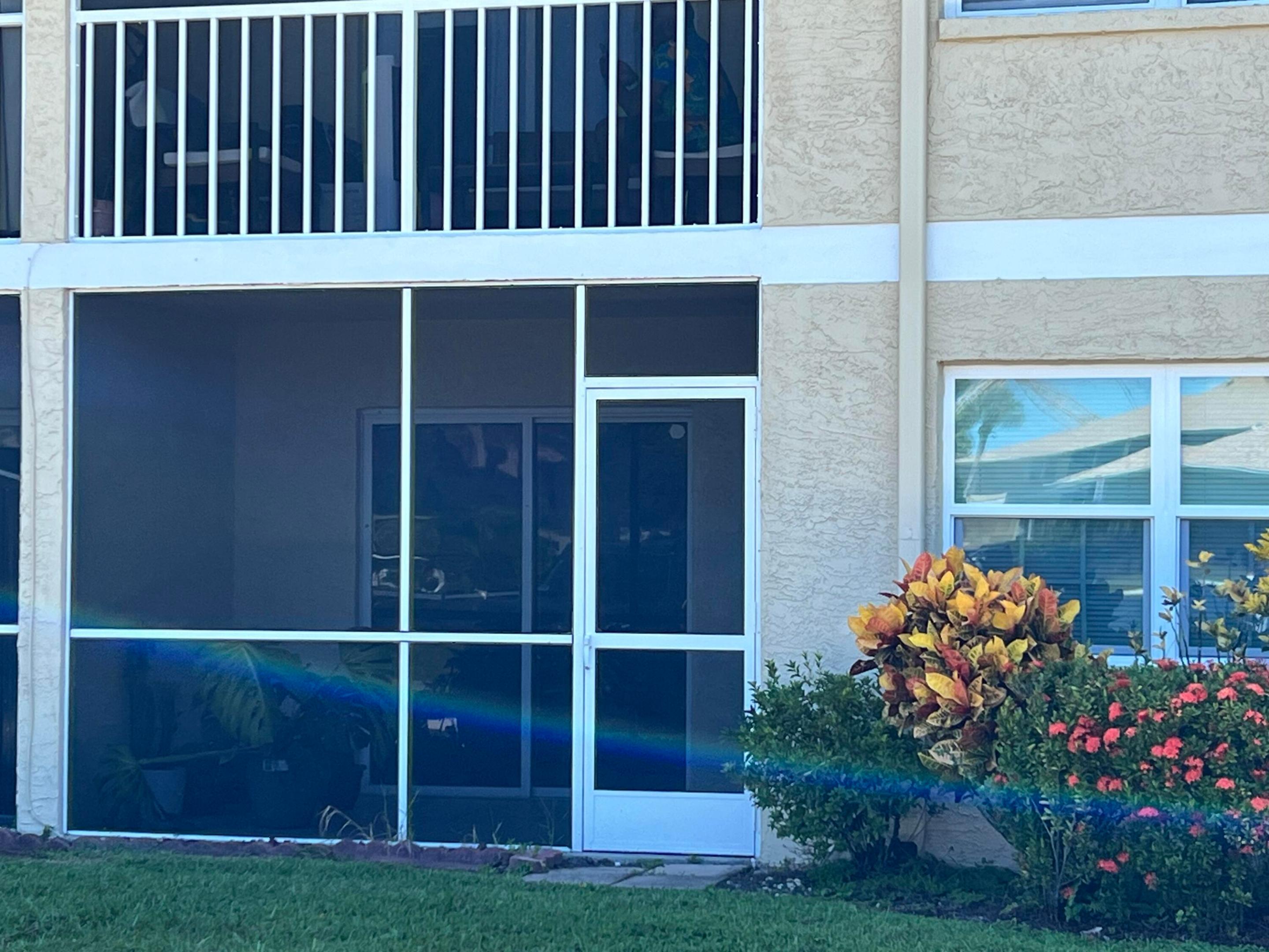 1542 SE Royal Green Circle 102