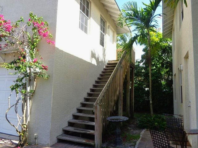 516 NW North River Drive N A