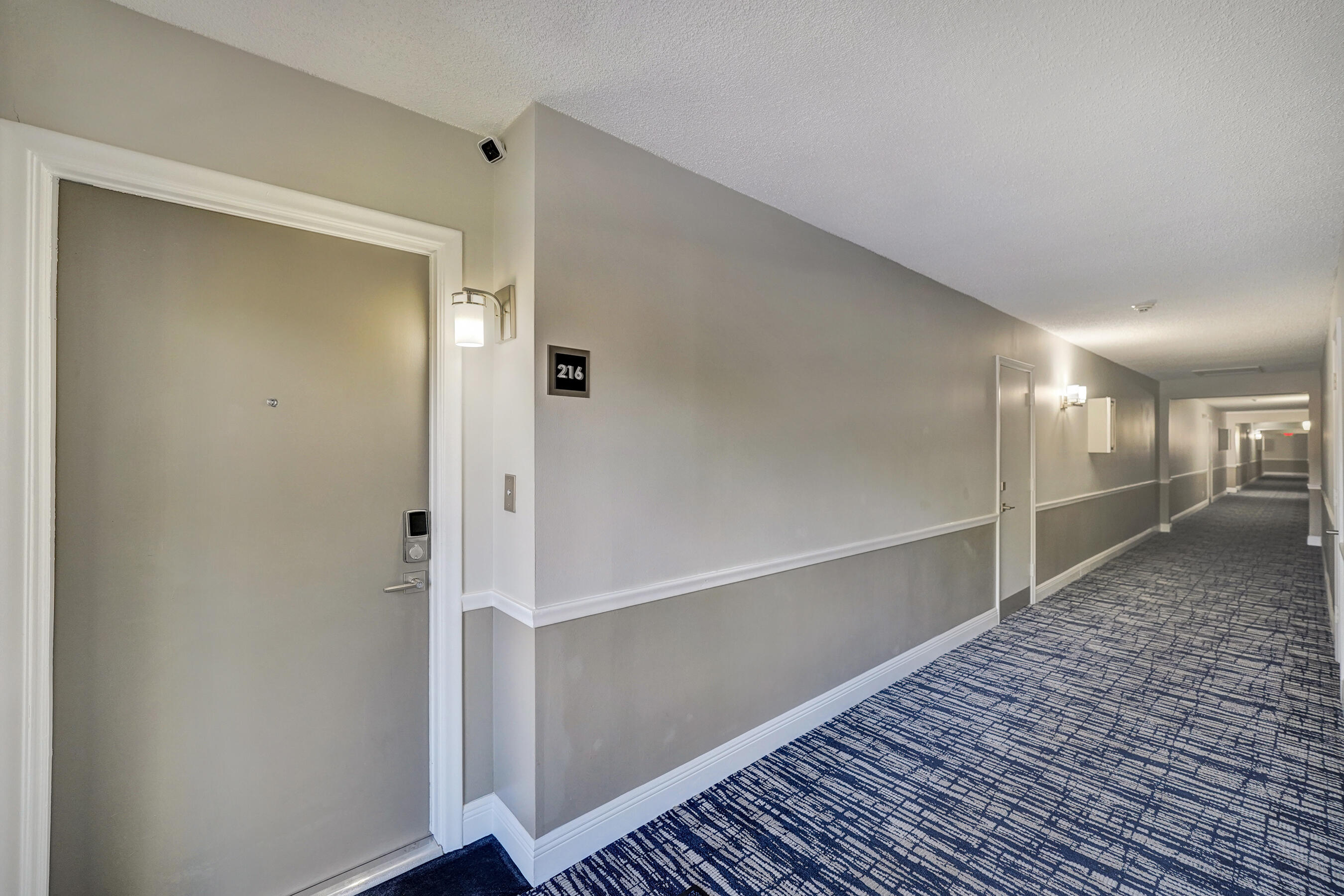 1930 NE 2nd Avenue 216l