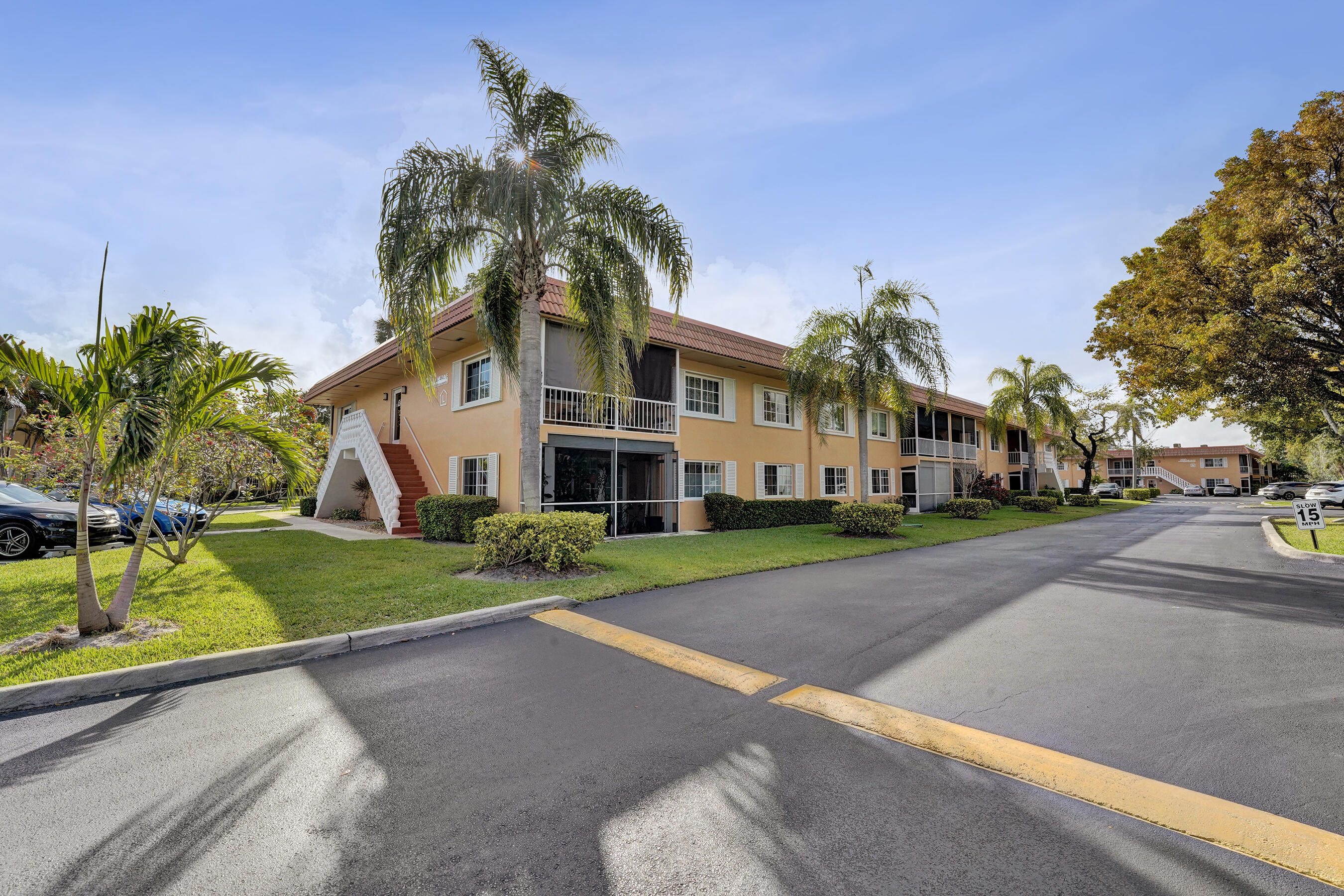 1930 NE 2nd Avenue 216l