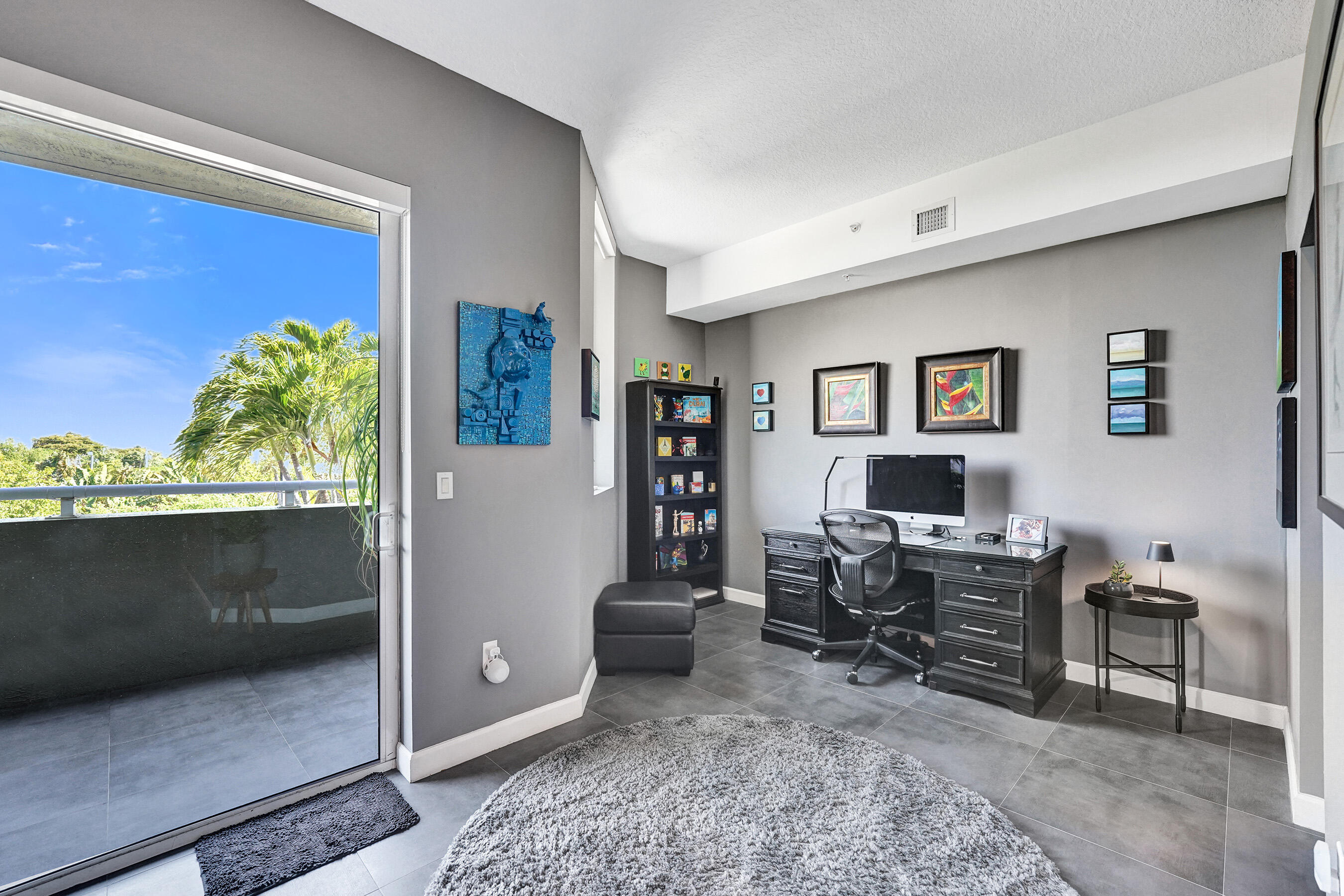 2301 Wilton Drive R309
