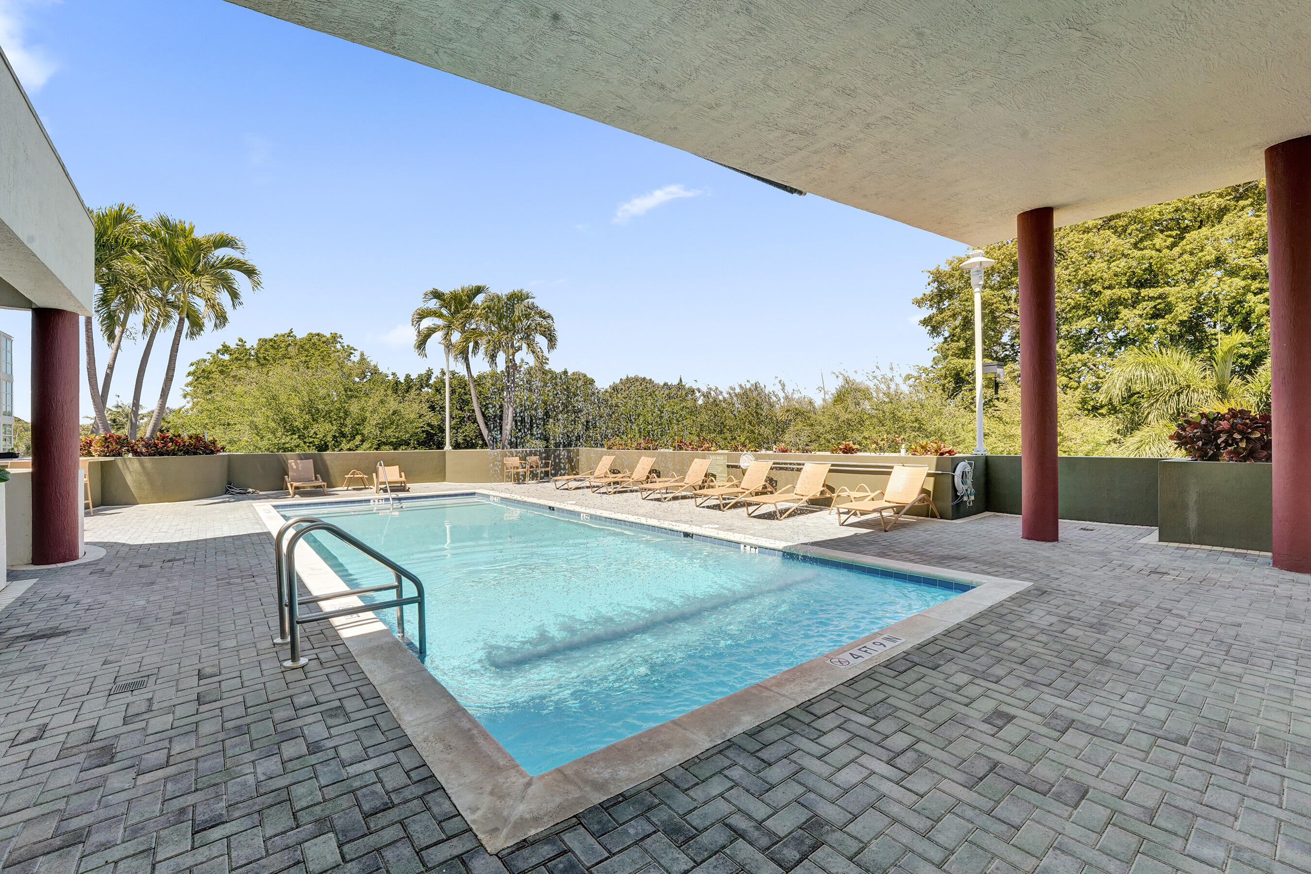2301 Wilton Drive R309