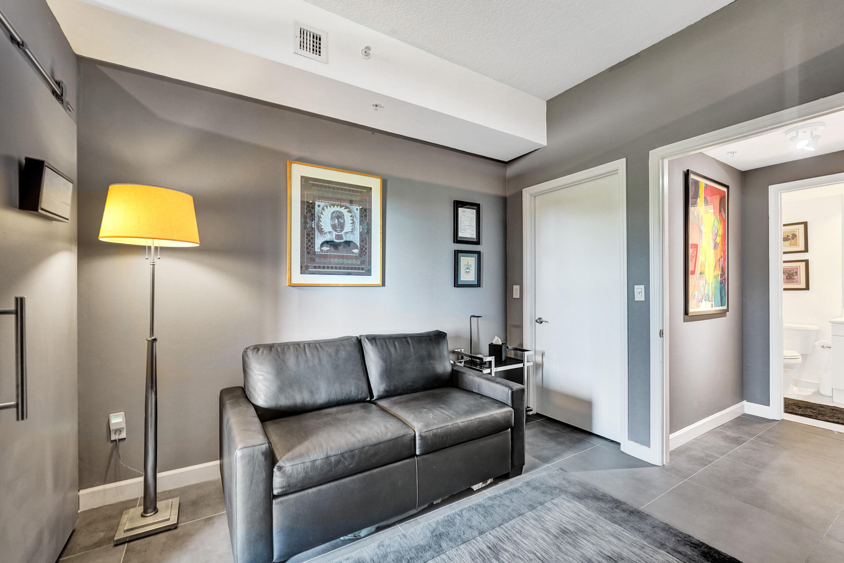 2301 Wilton Drive R309