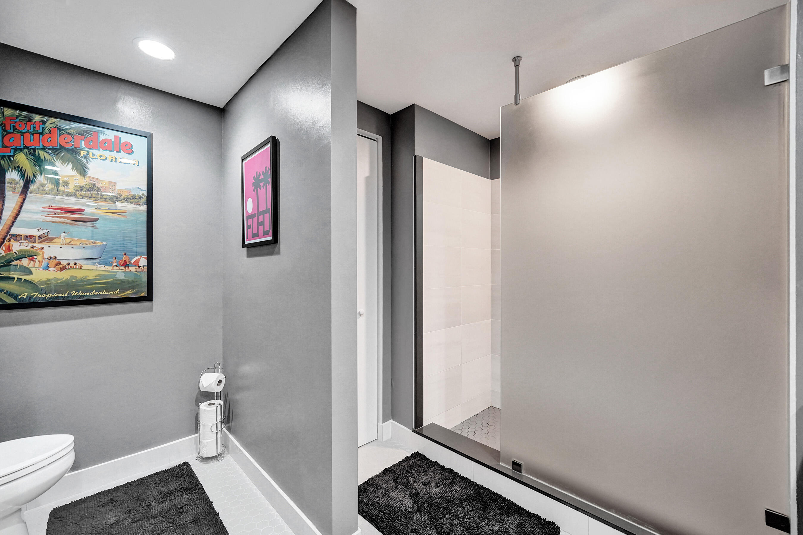 2301 Wilton Drive R309