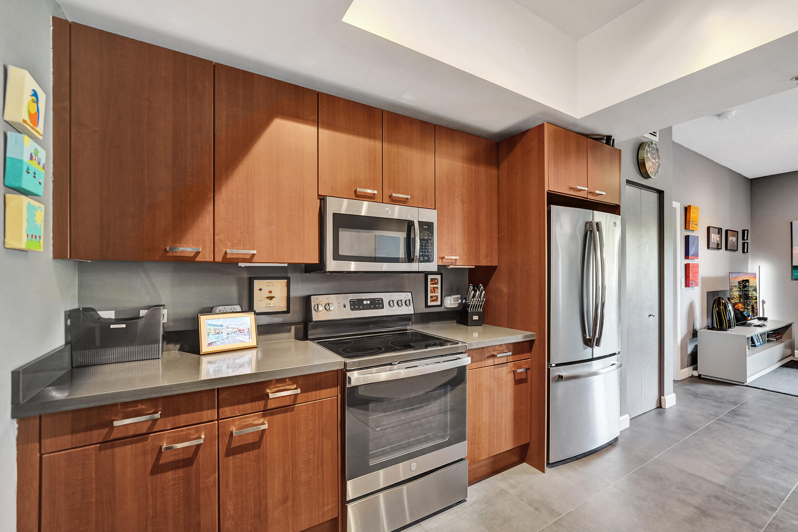 2301 Wilton Drive R309