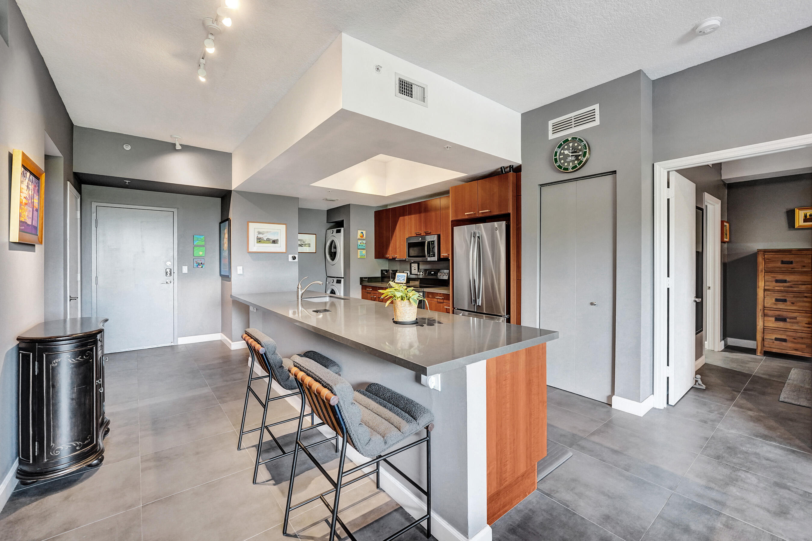 2301 Wilton Drive R309
