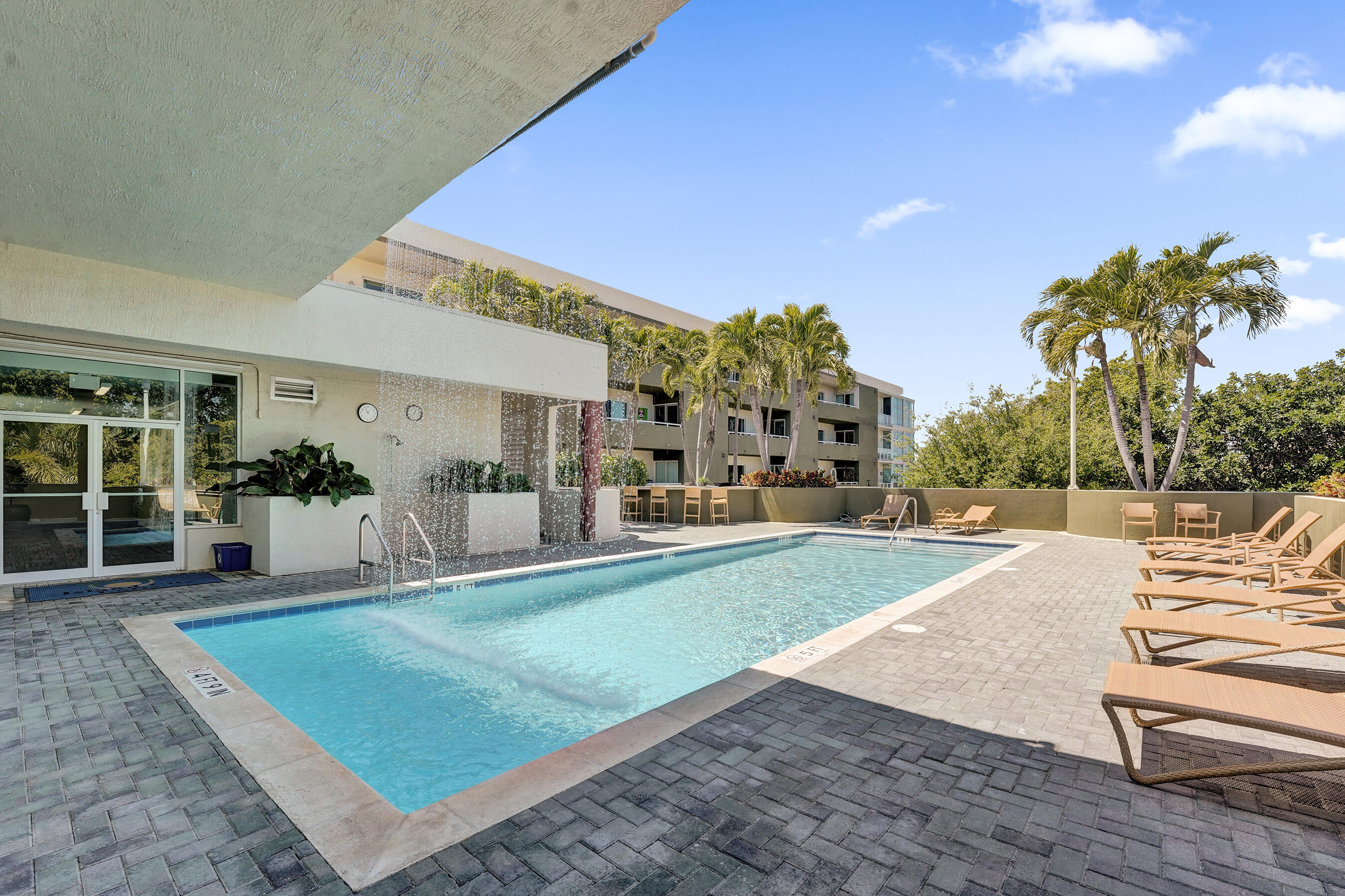 2301 Wilton Drive R309