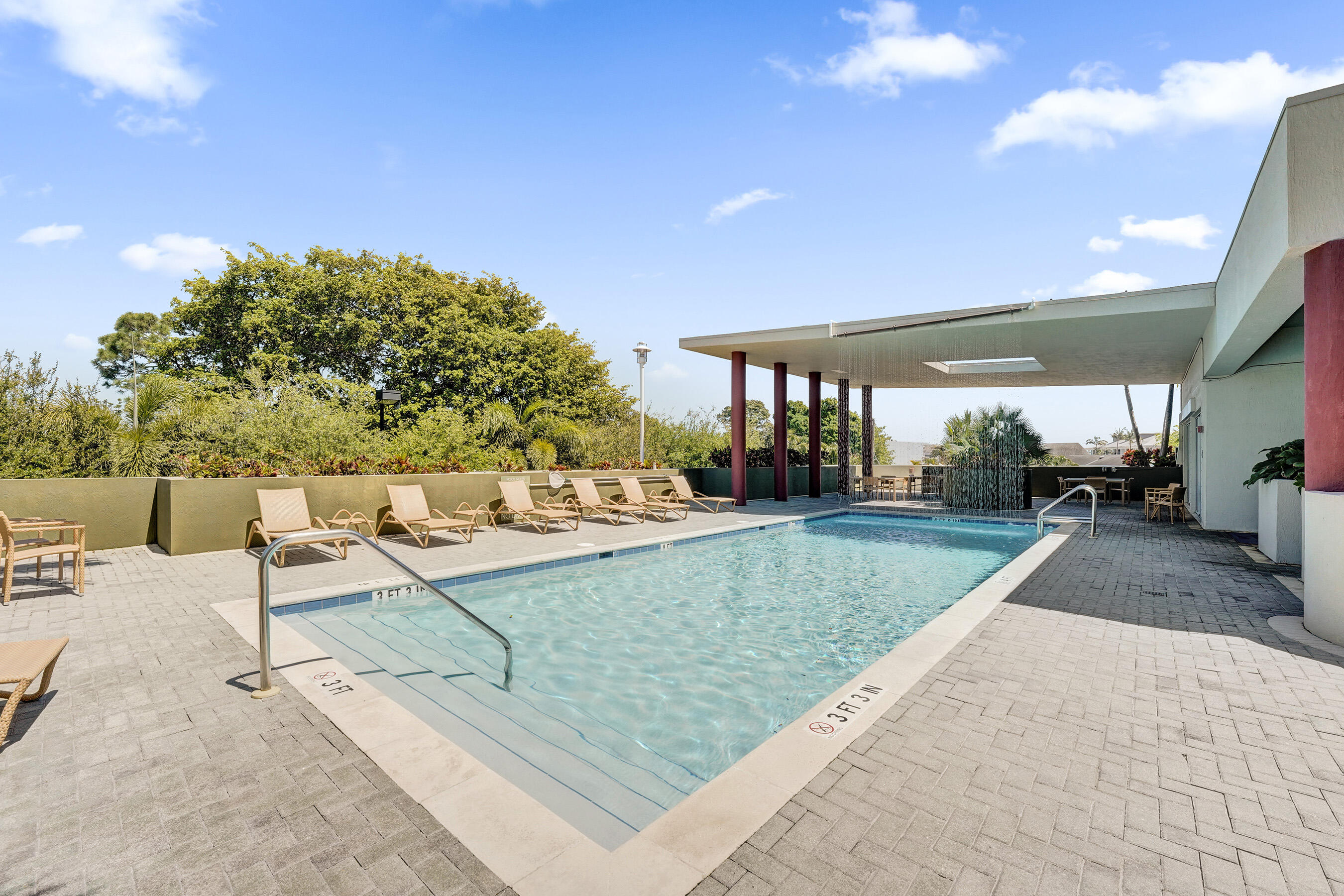 2301 Wilton Drive R309