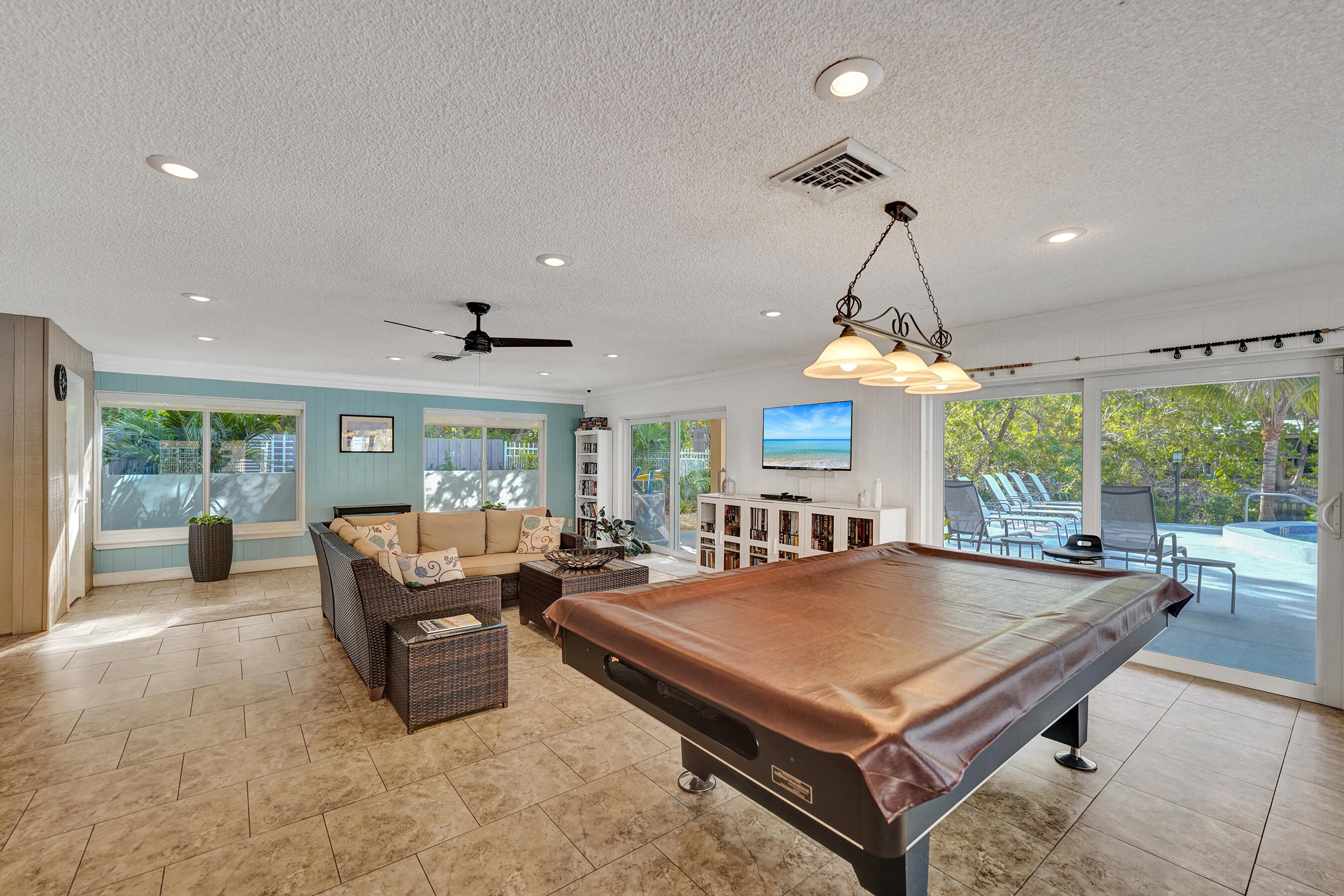 1930 NE 2nd Avenue 117l