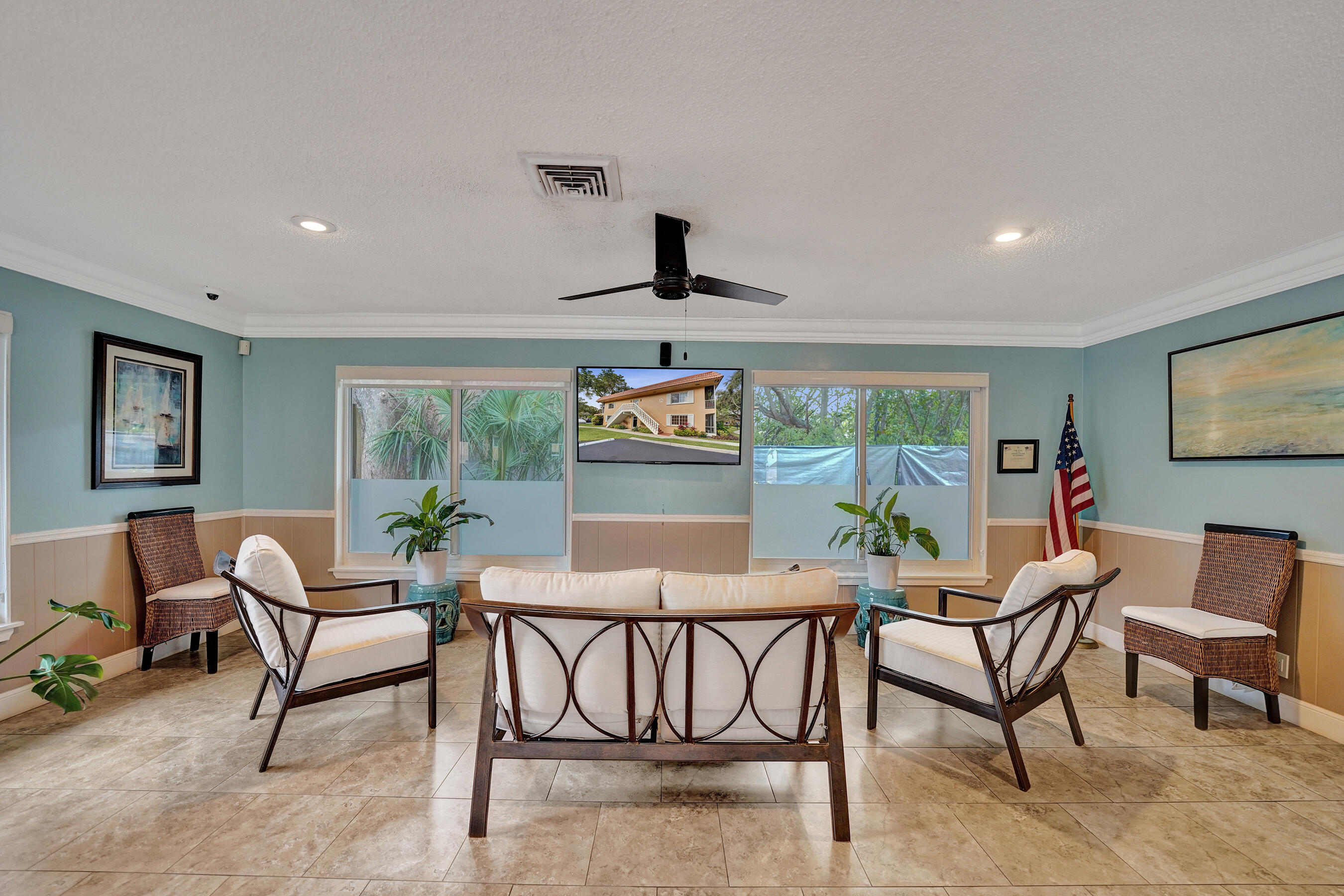 1930 NE 2nd Avenue 117l