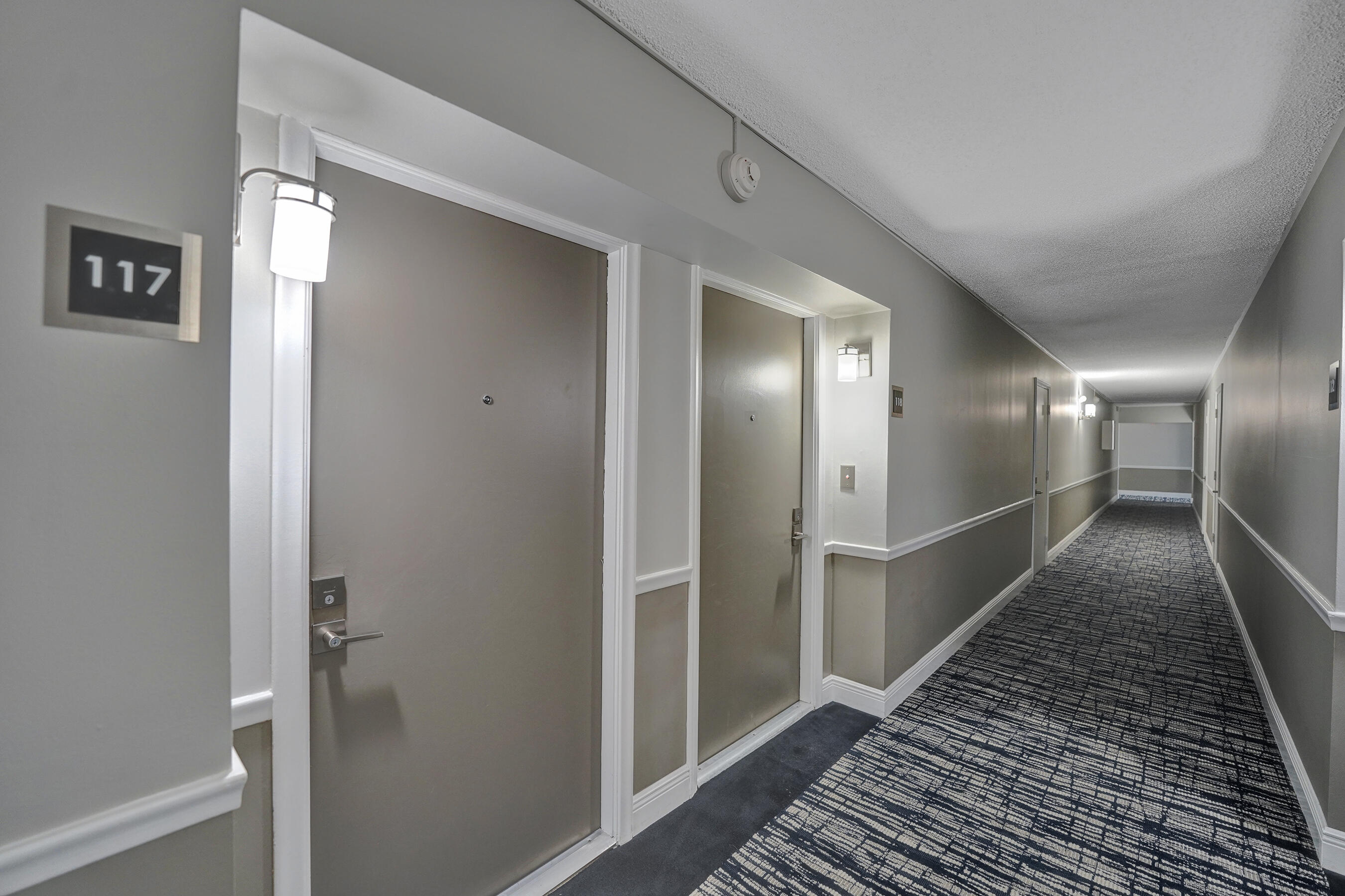 1930 NE 2nd Avenue 117l