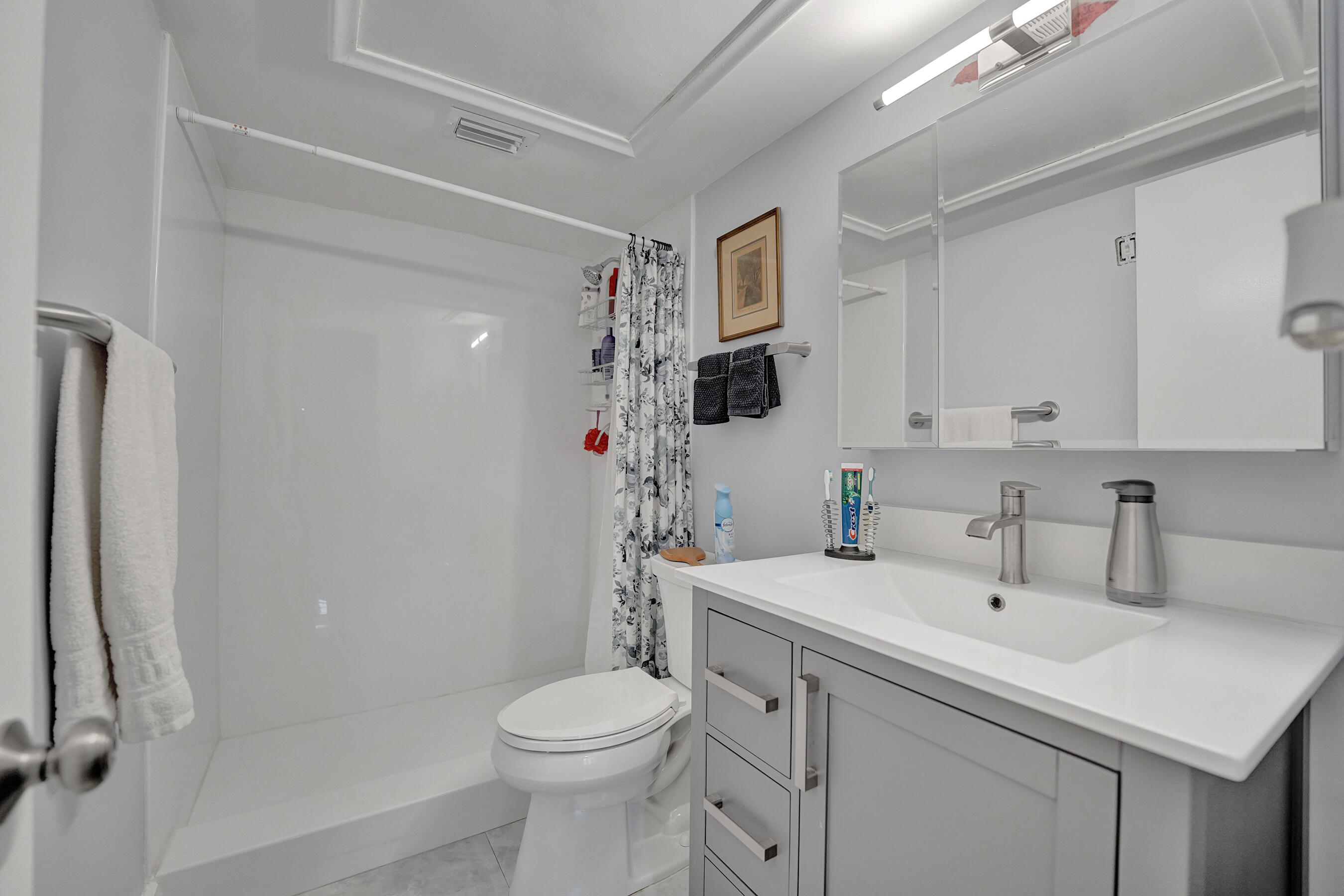 1930 NE 2nd Avenue 117l