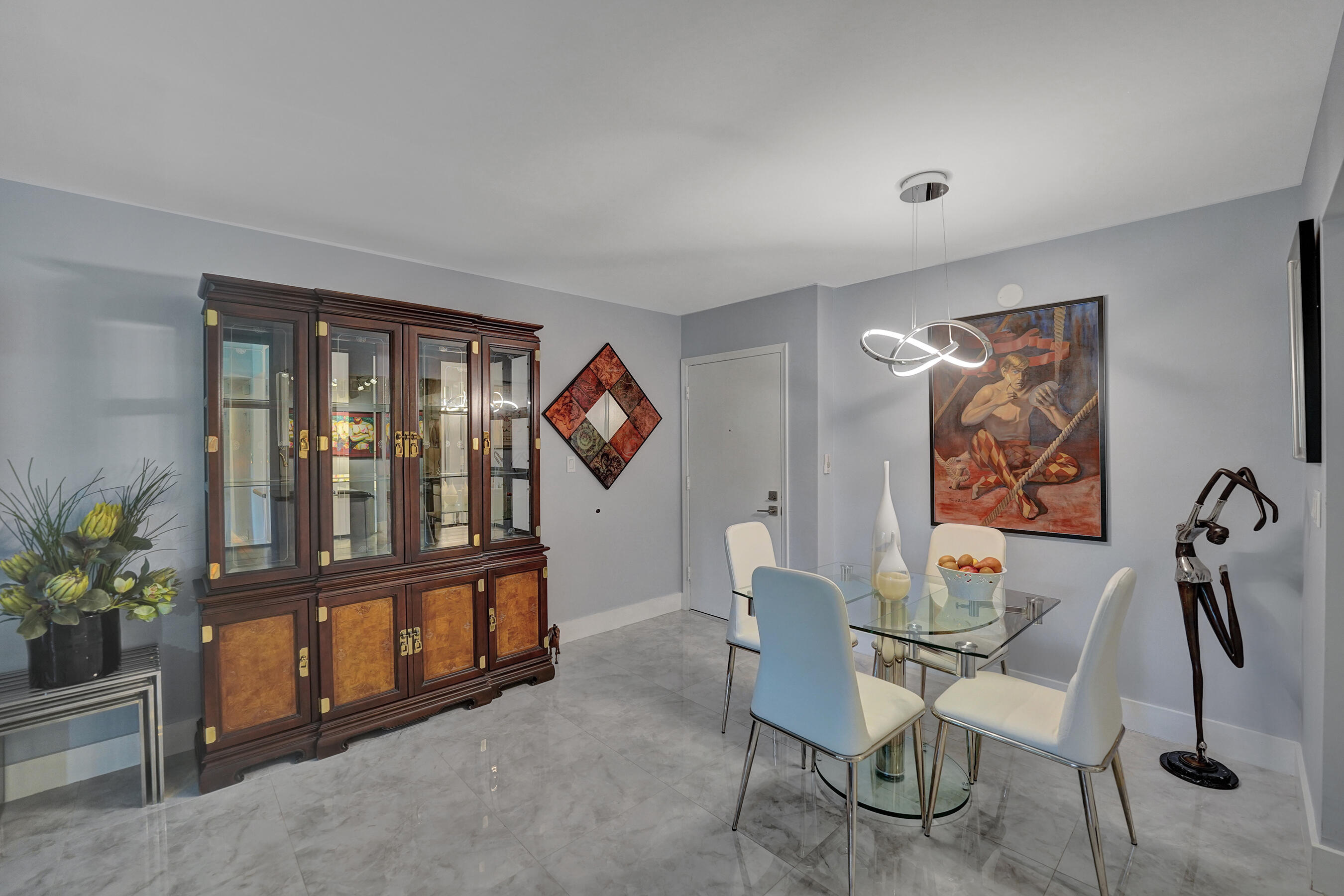 1930 NE 2nd Avenue 117l