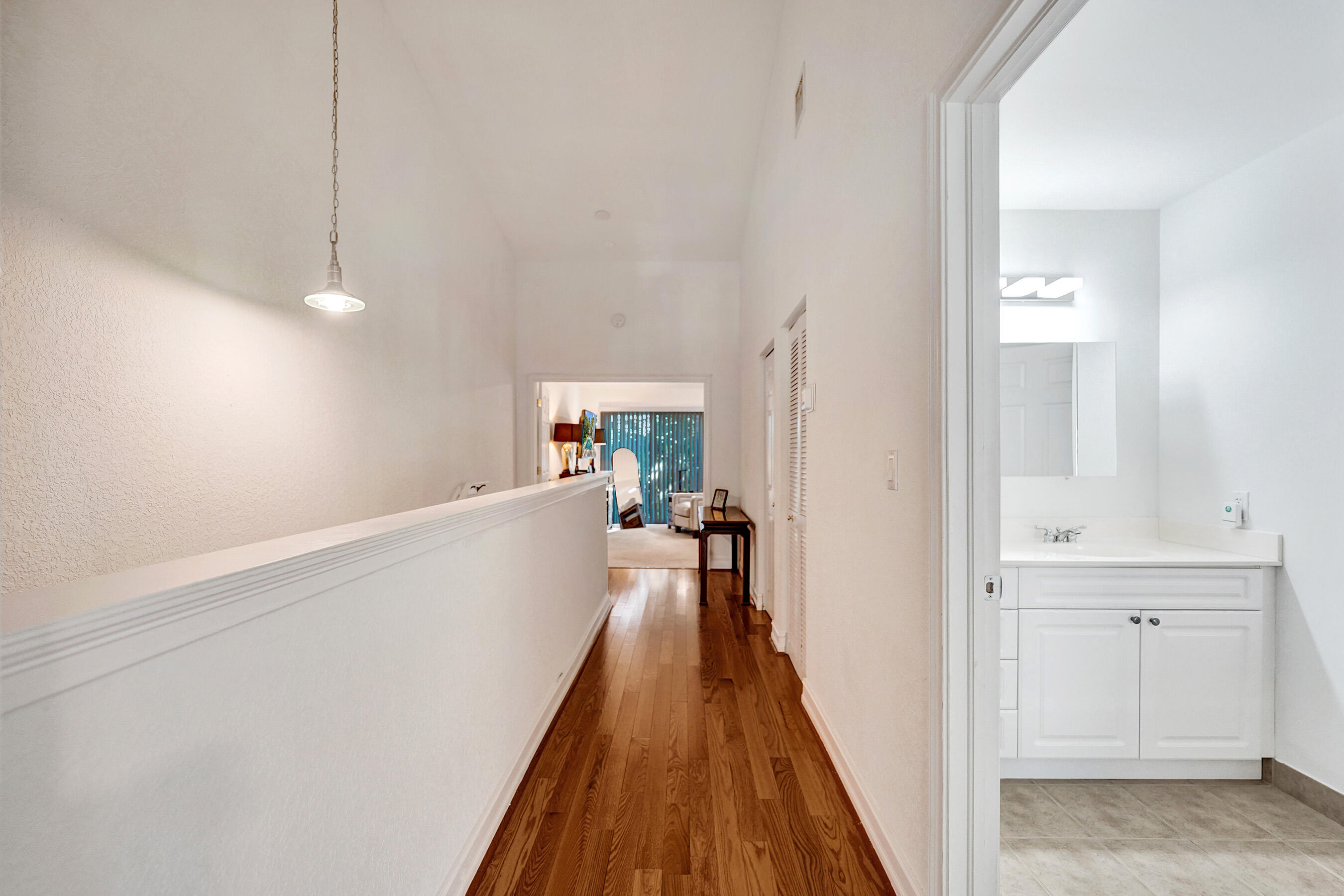 1743 NE 4th Avenue F4