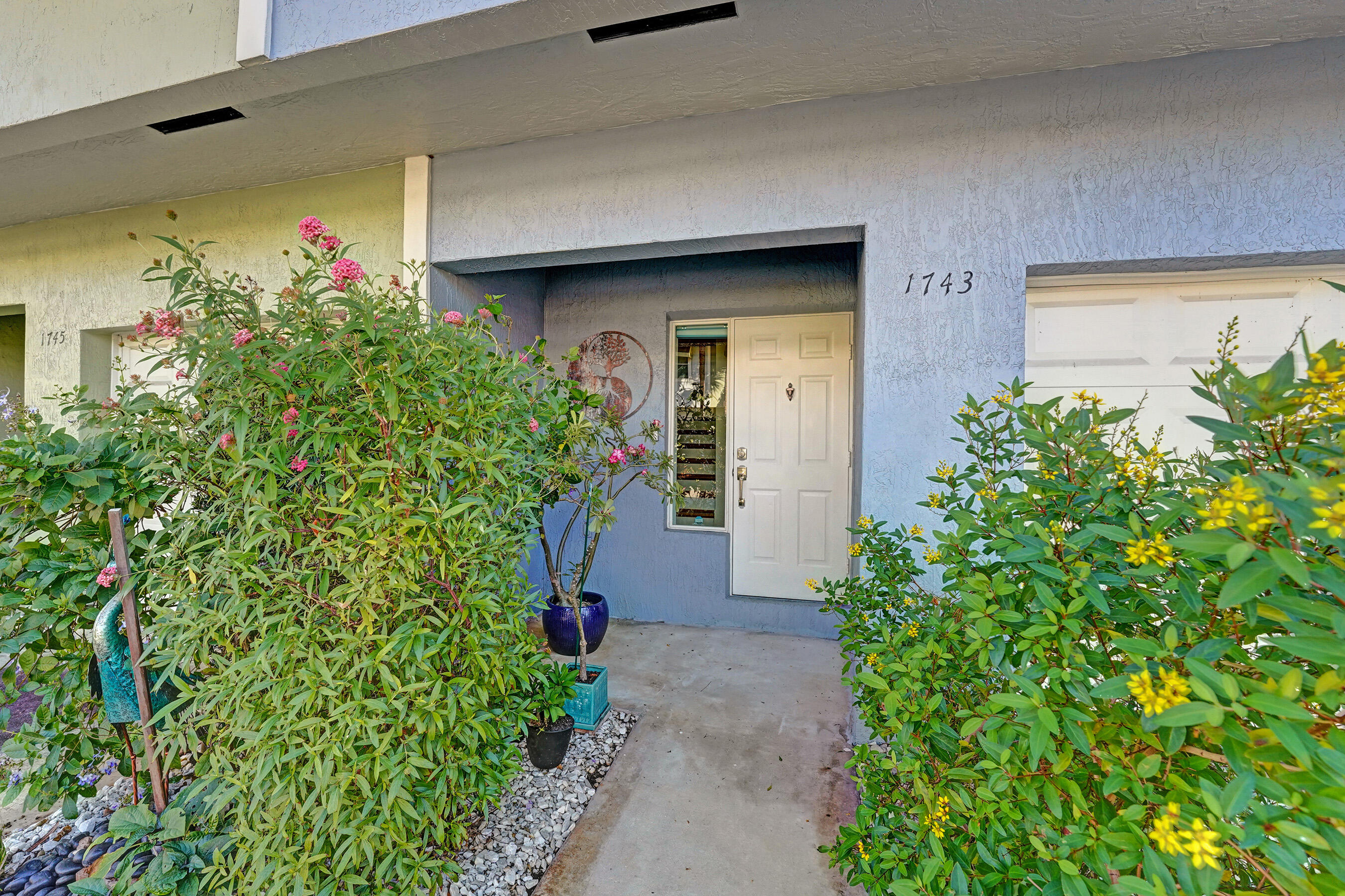 1743 NE 4th Avenue F4