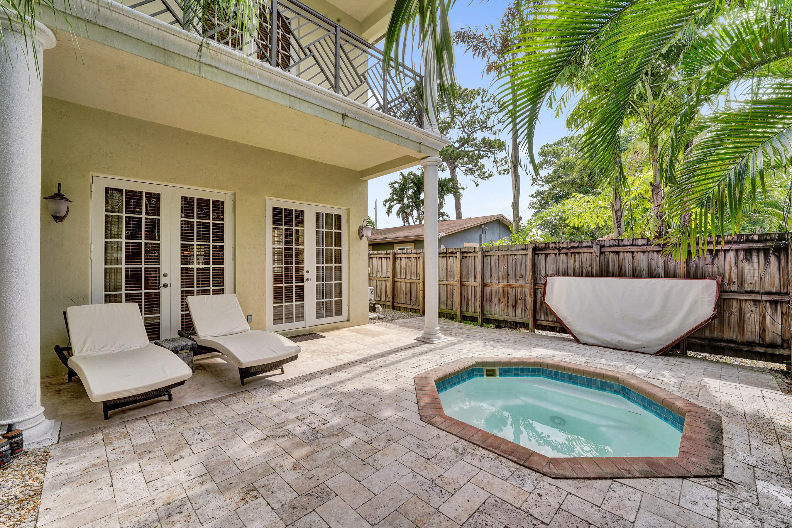 1400 NE 24th Street 1400