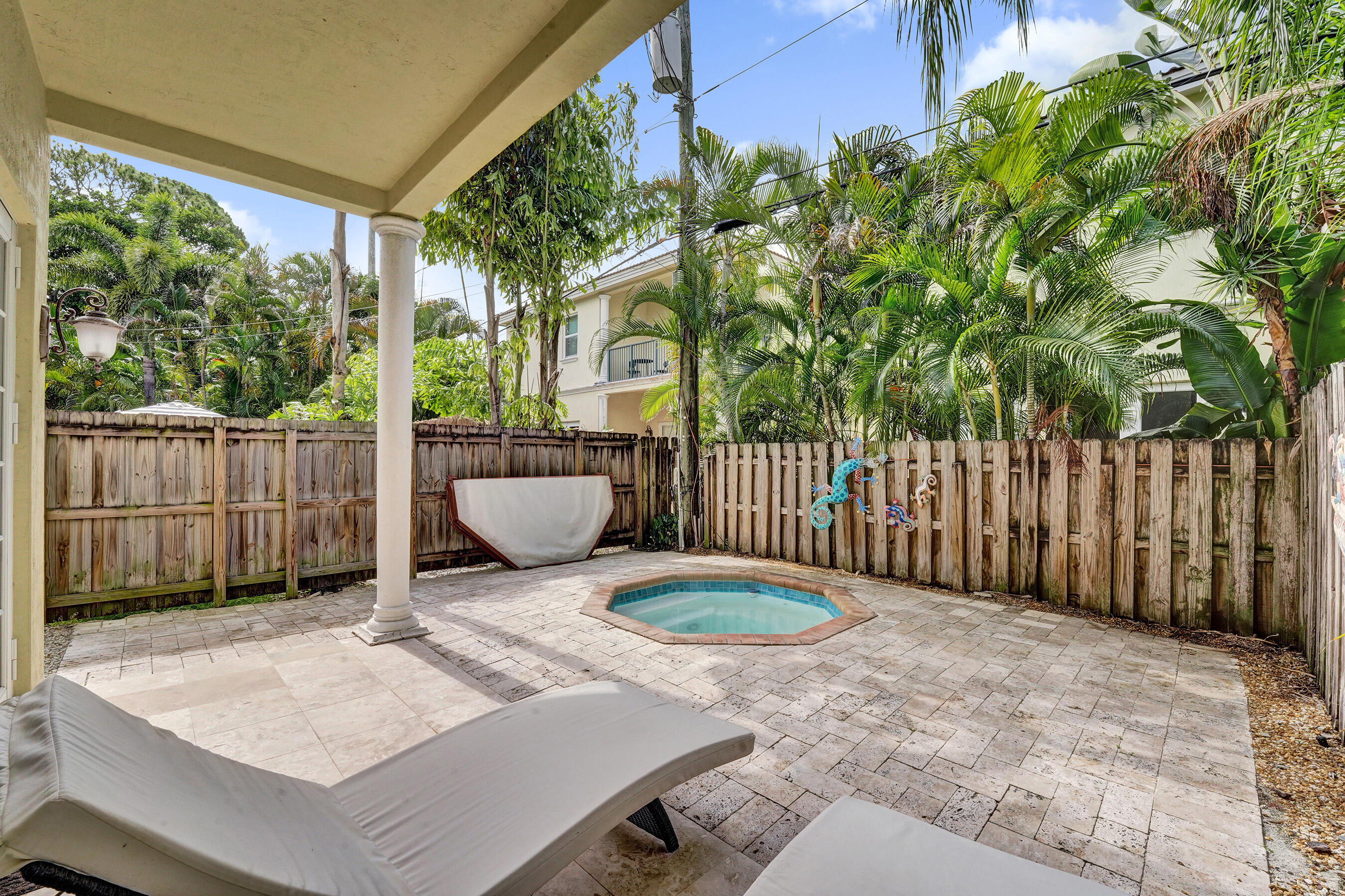 1400 NE 24th Street 1400