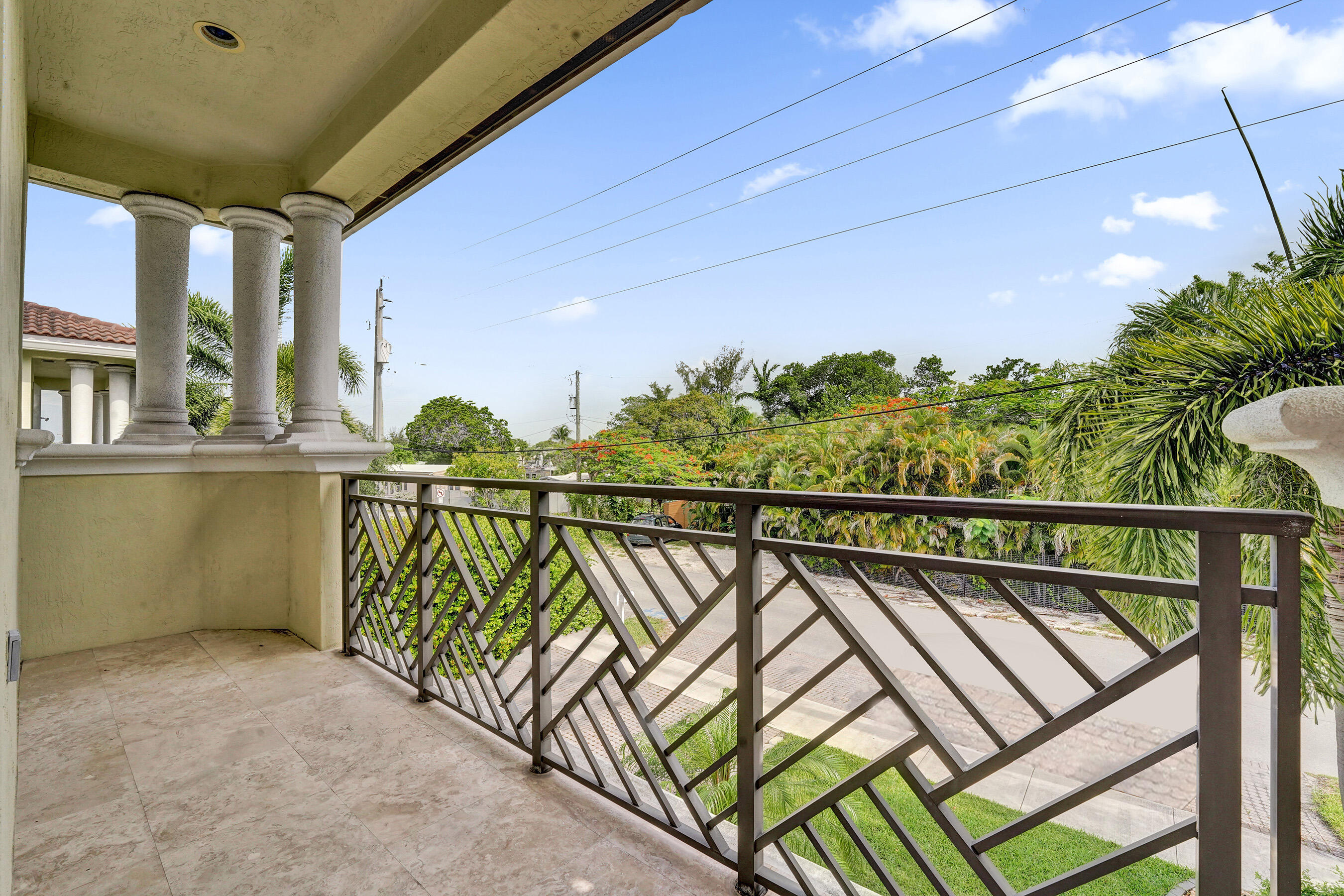 1400 NE 24th Street 1400