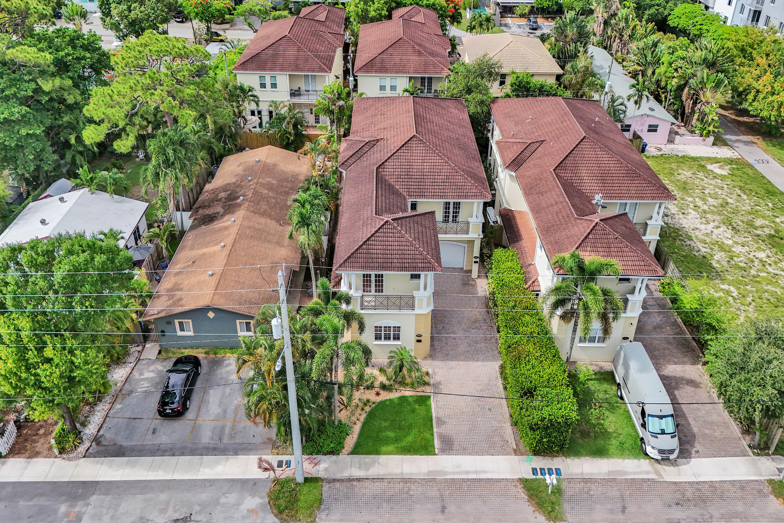 1400 NE 24th Street 1400