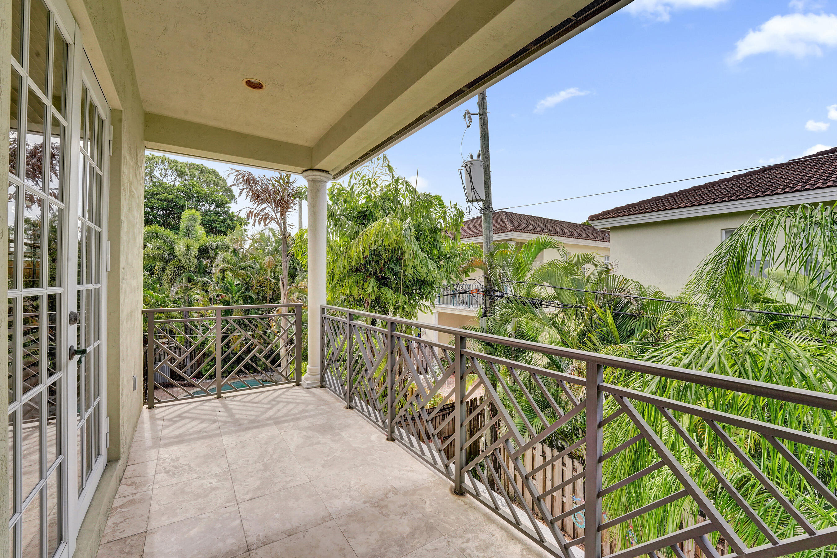 1400 NE 24th Street 1400