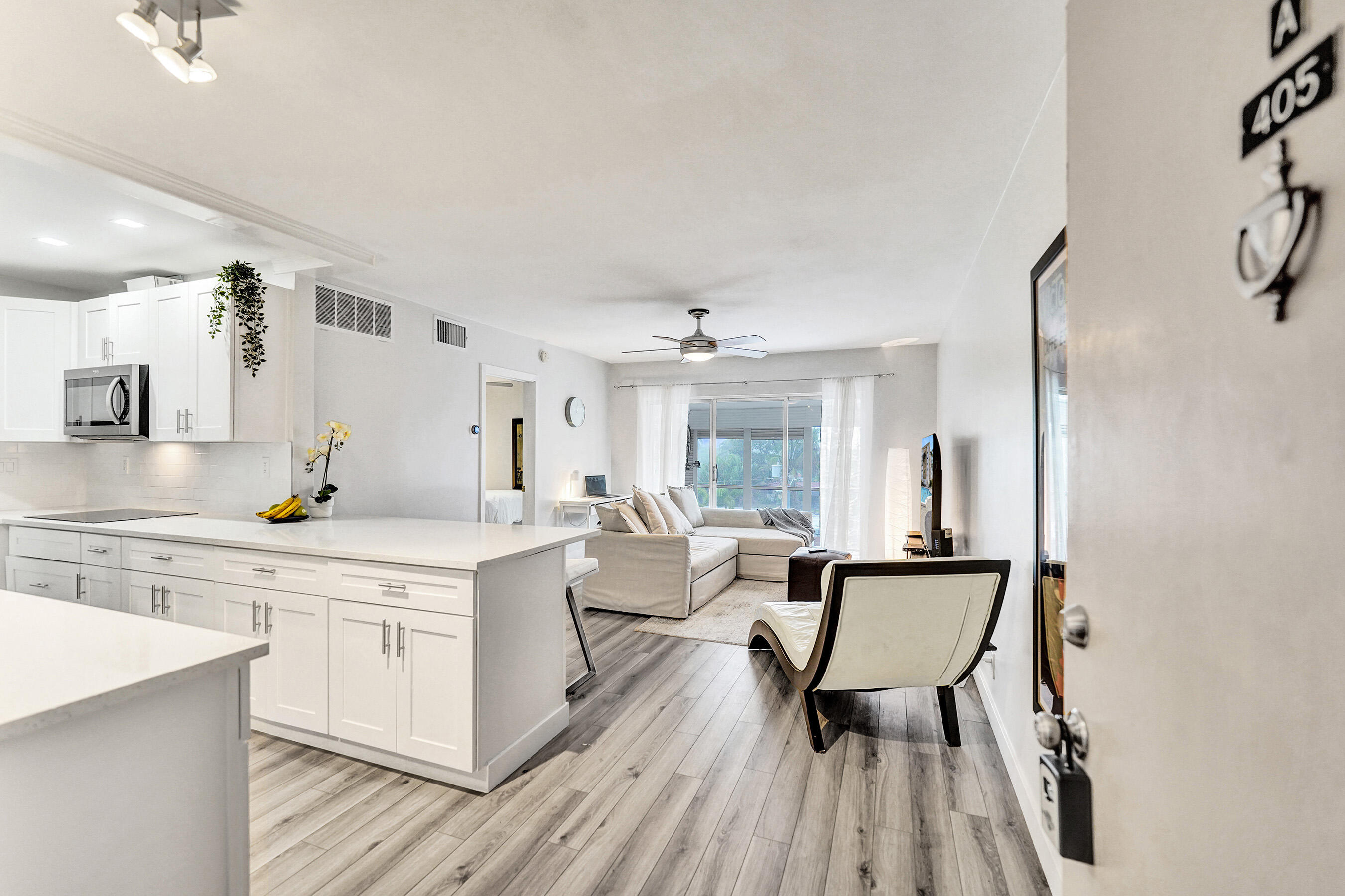 3040 NE 16TH Avenue A405