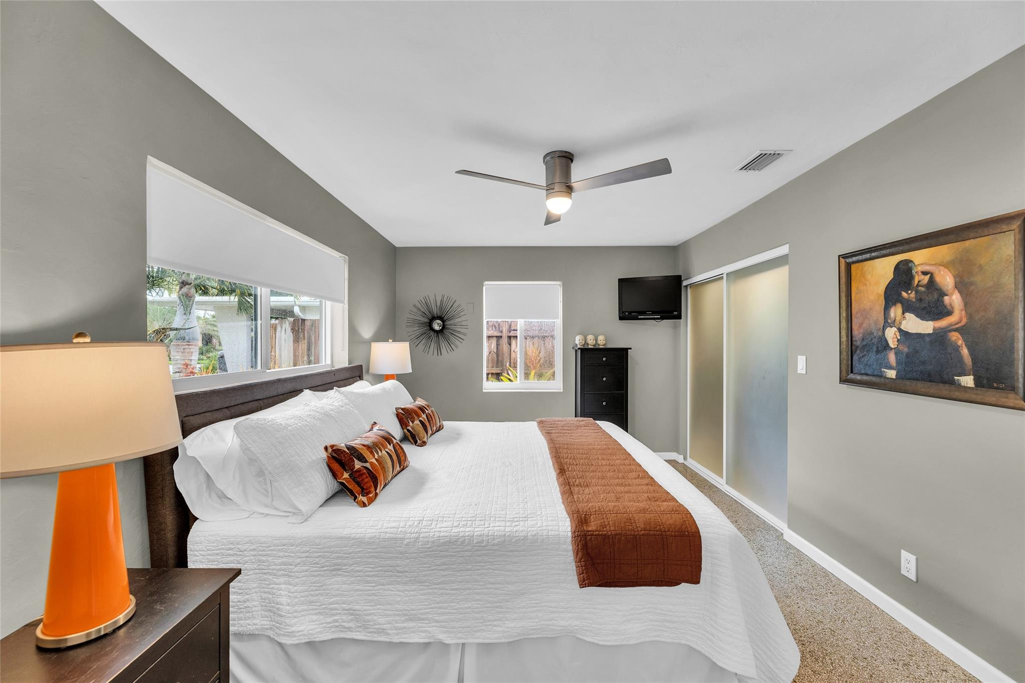 2833 NE 3rd Ter