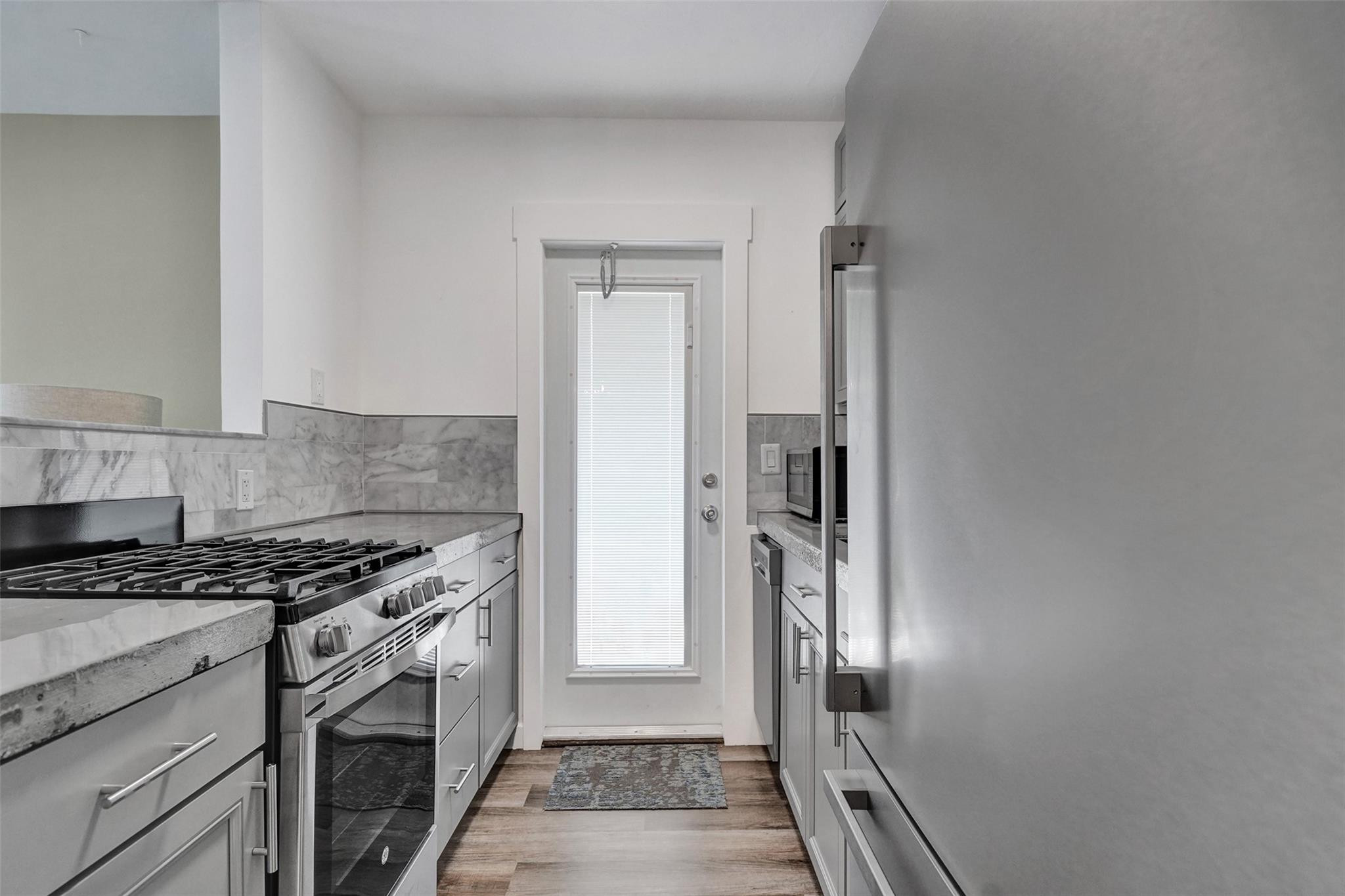 301 E Mcnab Rd 215