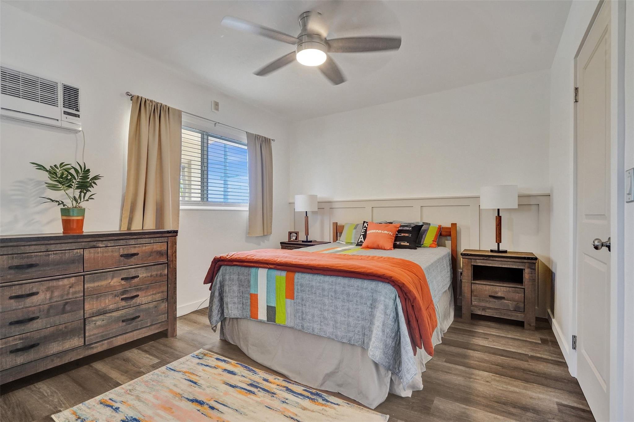 301 E Mcnab Rd 215