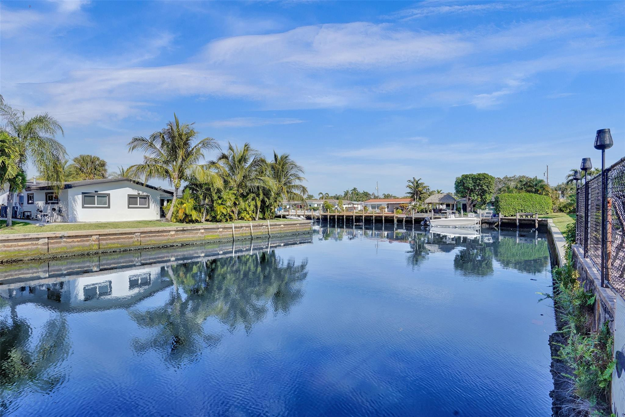 301 E Mcnab Rd 215