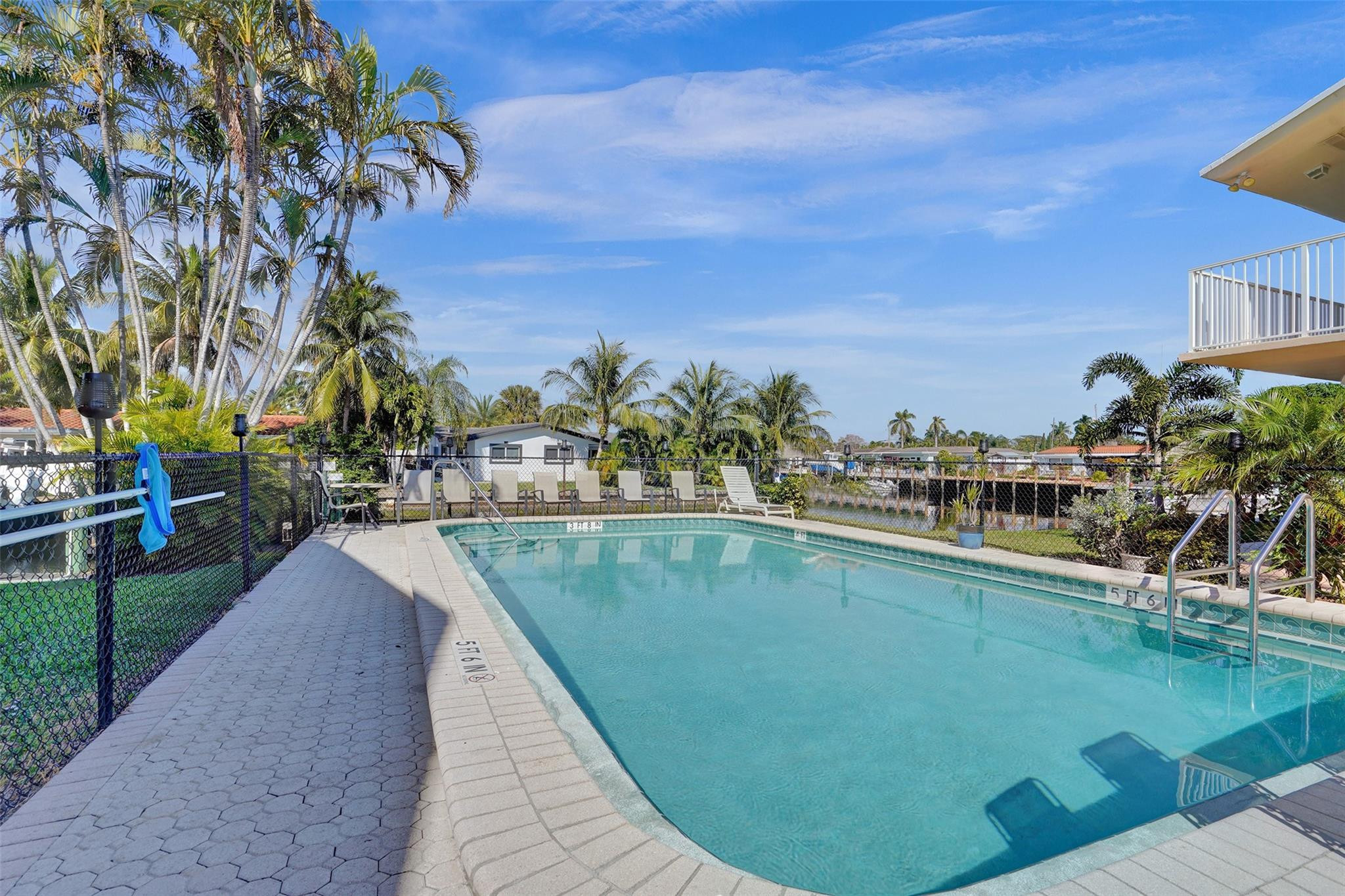 301 E Mcnab Rd 215