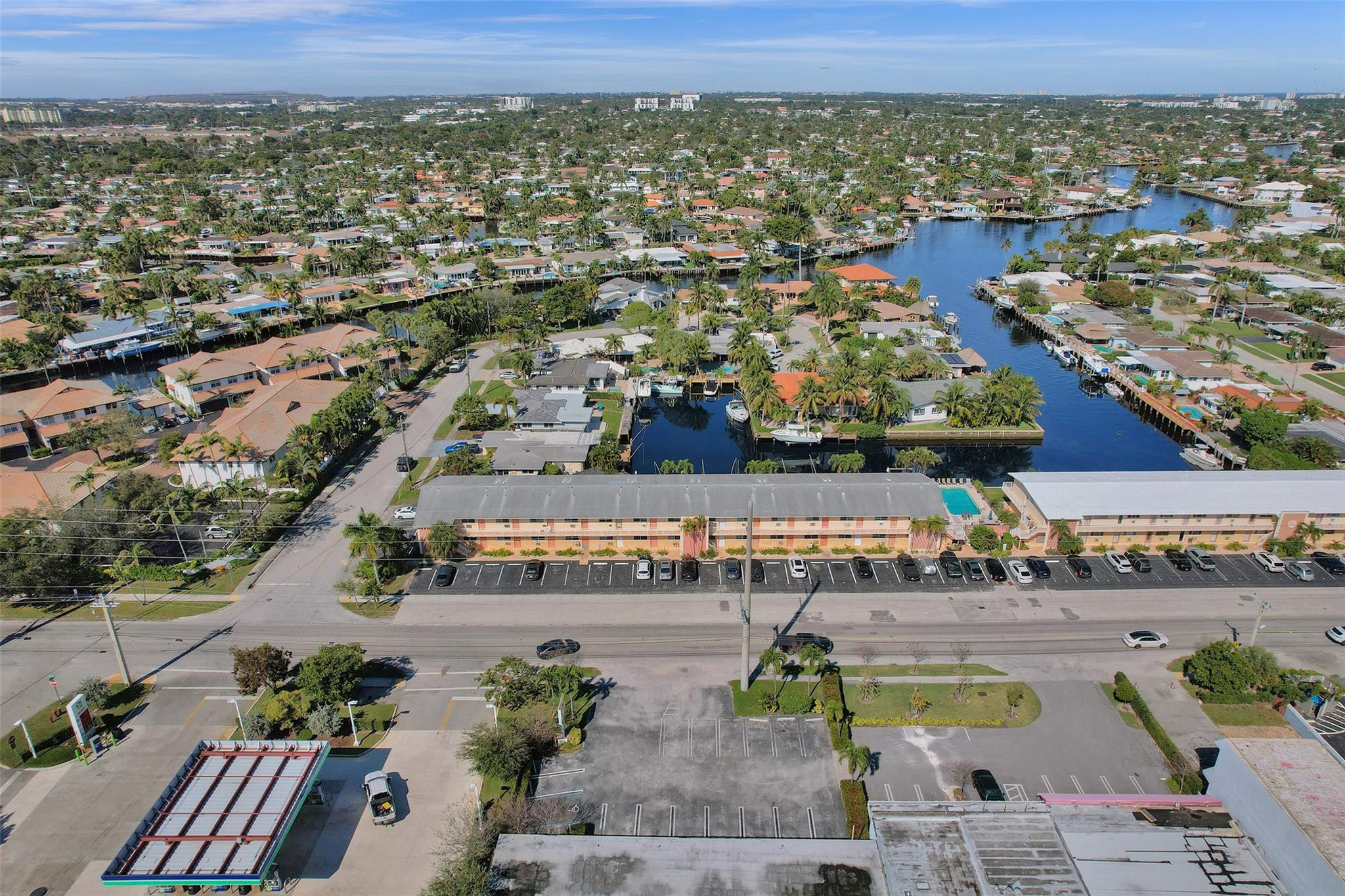 301 E Mcnab Rd 215