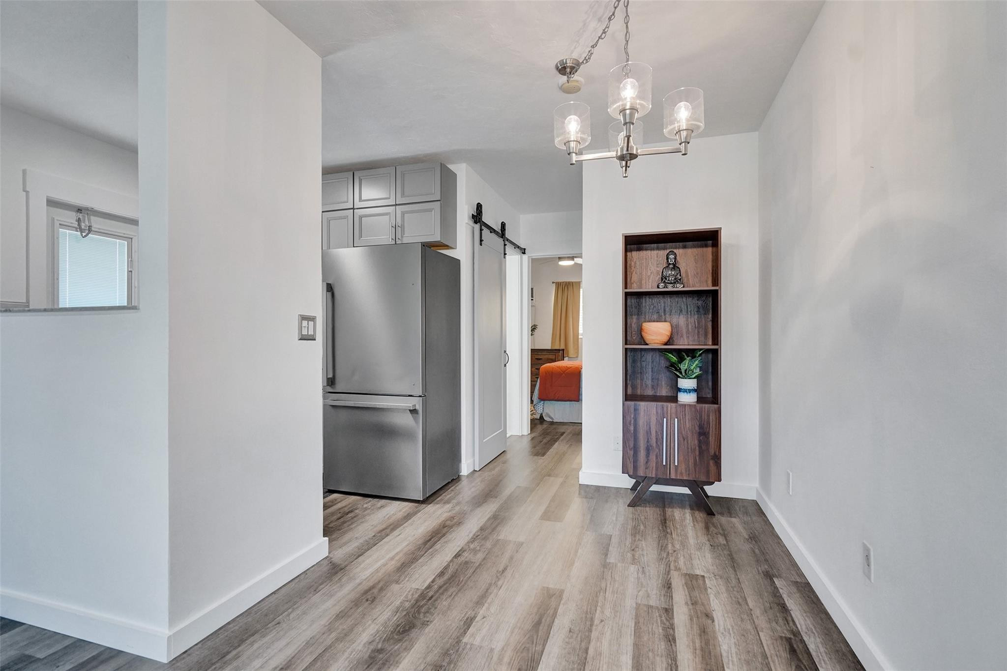 301 E Mcnab Rd 215