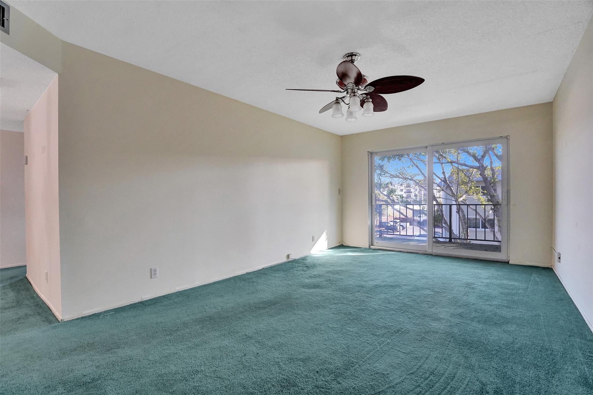 3000 NE 5th Ter 309A