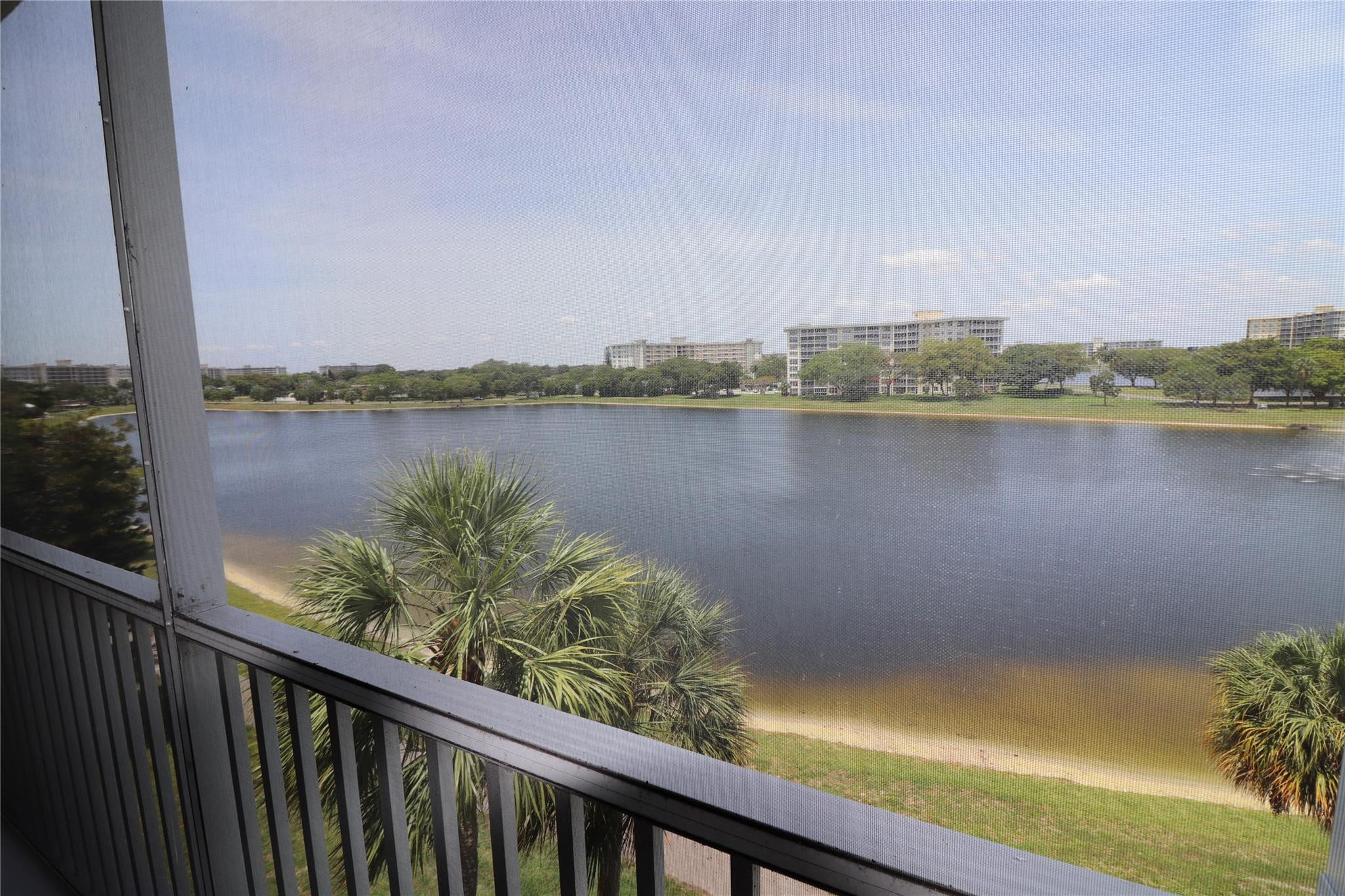 2801 N Palm Aire Dr 505