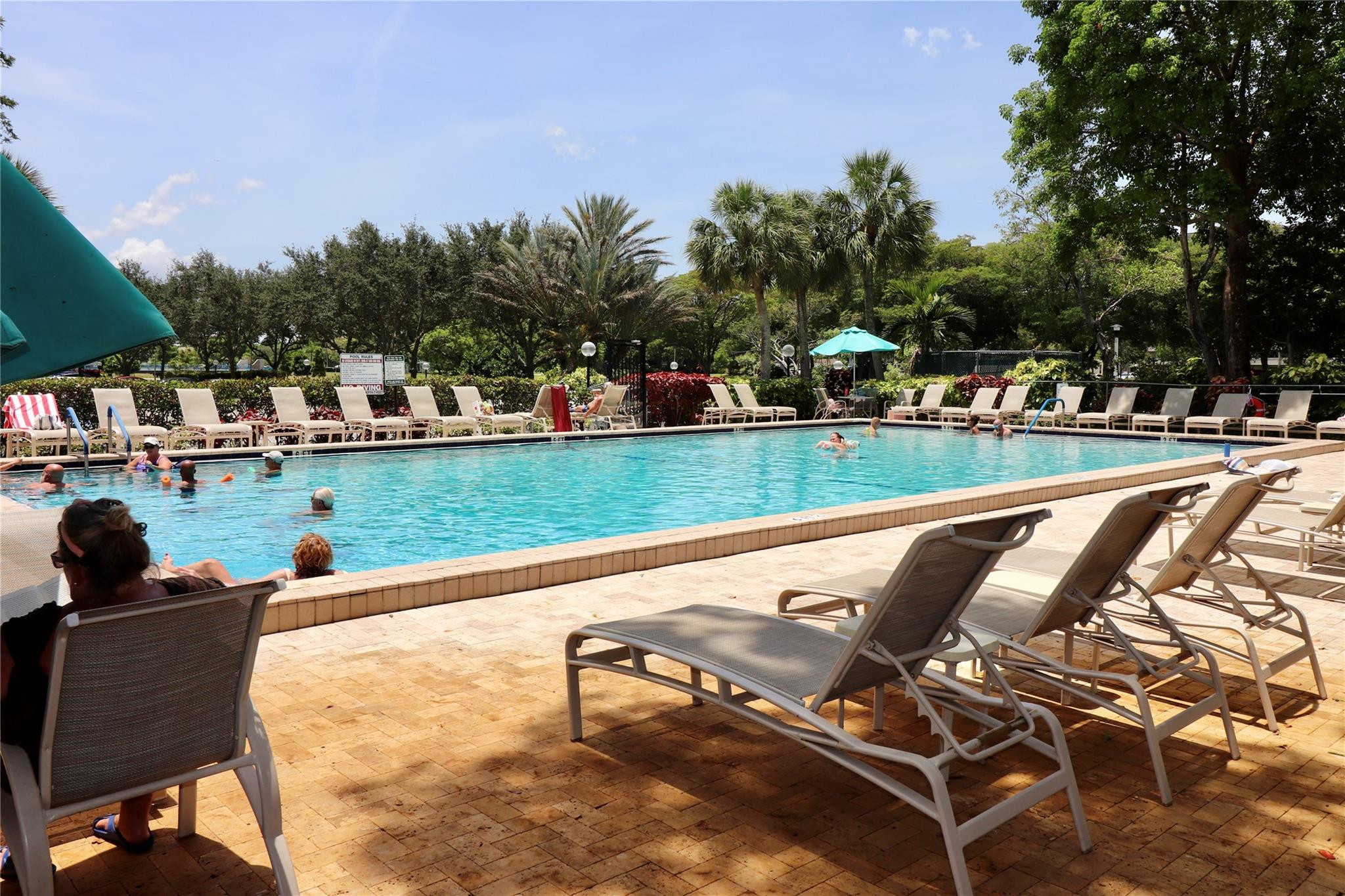 2801 N Palm Aire Dr 505