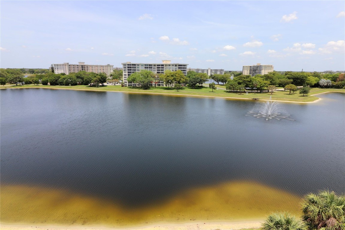 2801 N Palm Aire Dr 505