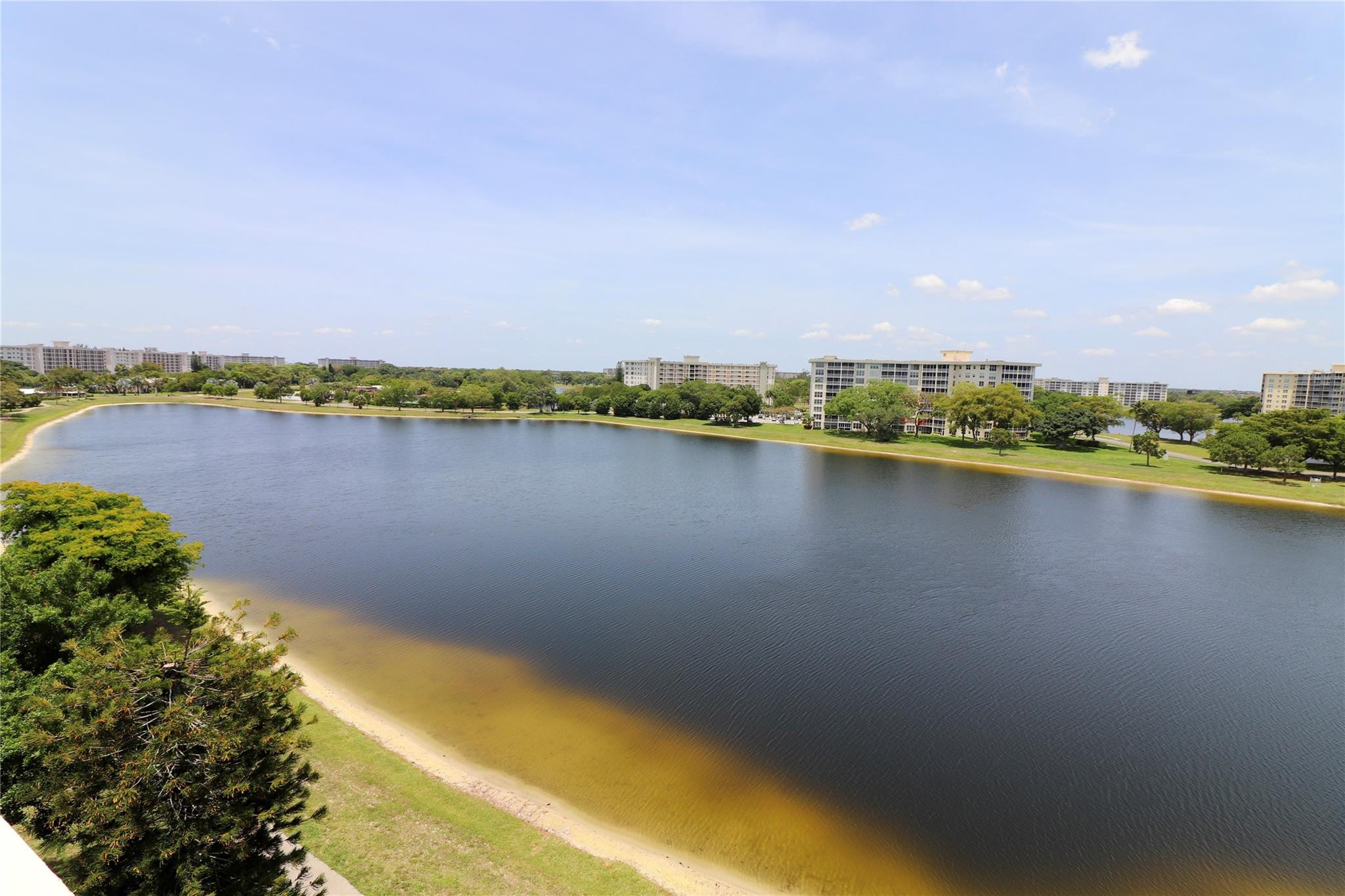 2801 N Palm Aire Dr 505