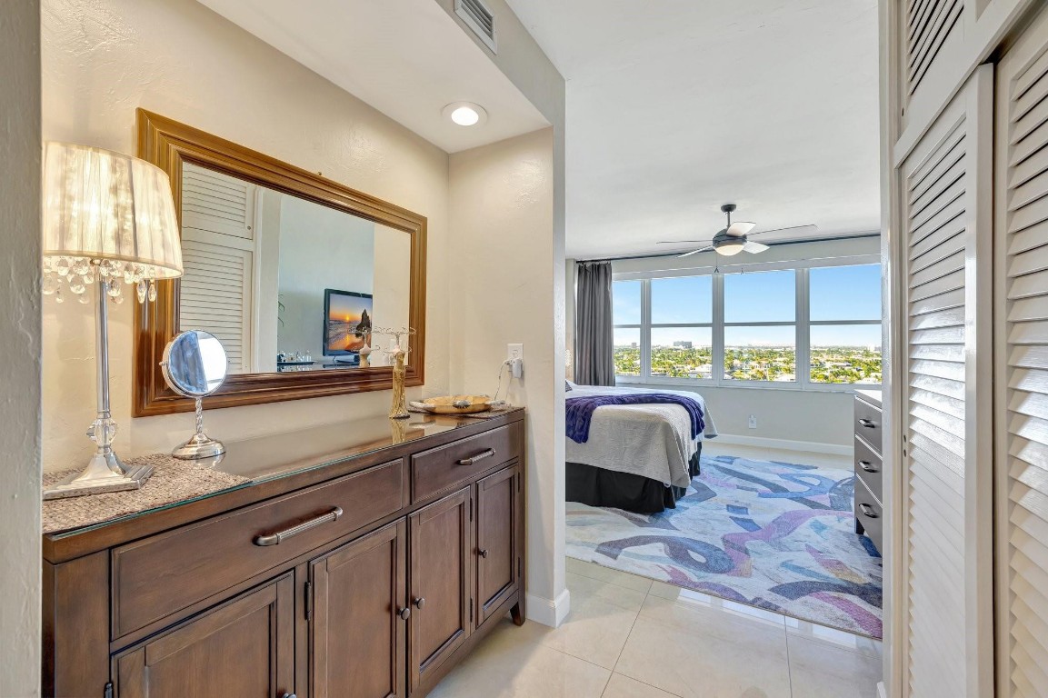 3300 NE 36th St 1204