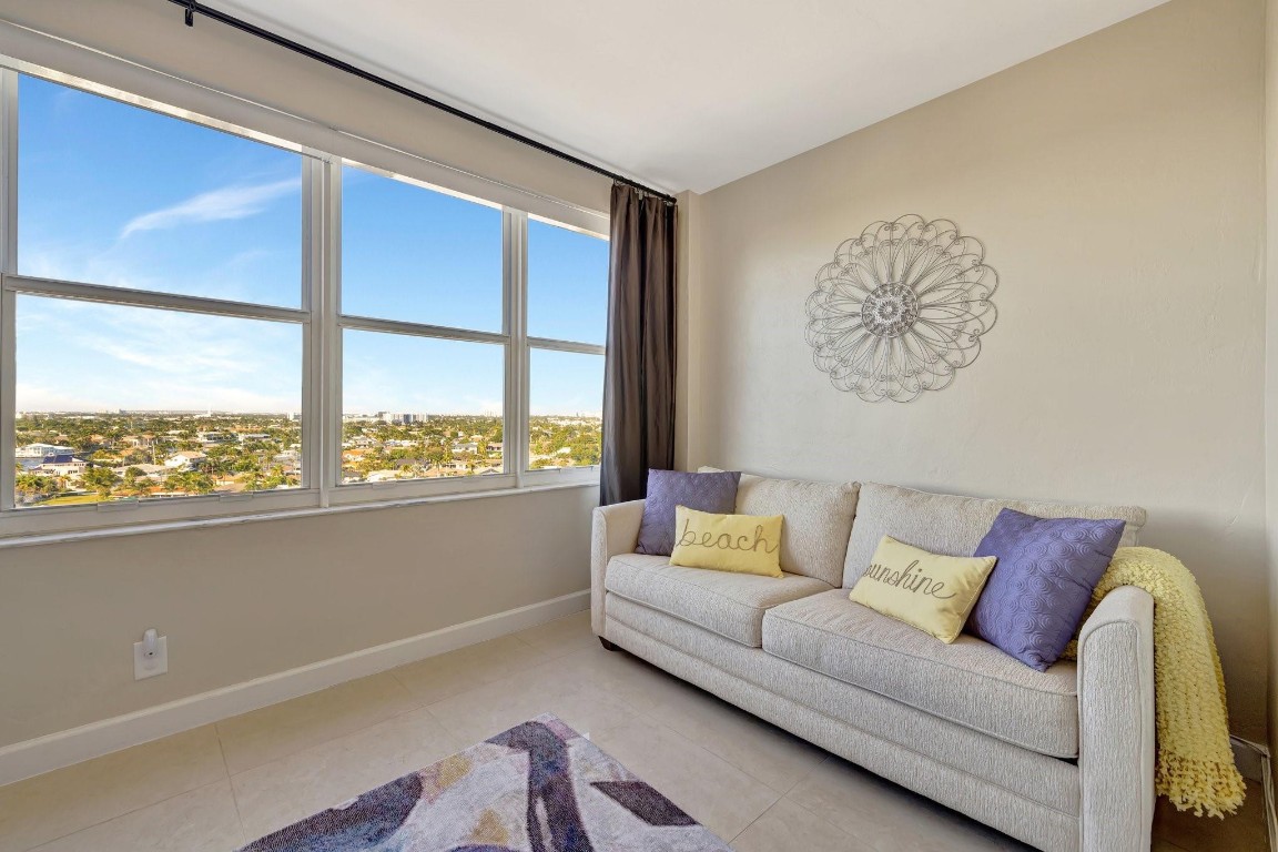 3300 NE 36th St 1204