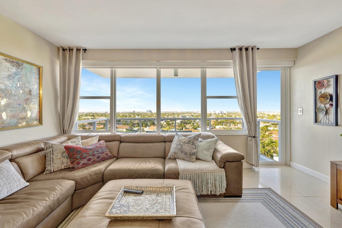 3300 NE 36th St 1204