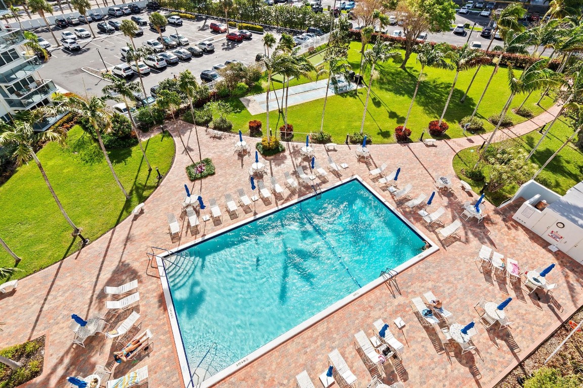 3300 NE 36th St 1204