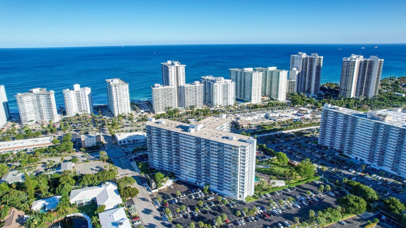 3300 NE 36th St 1204