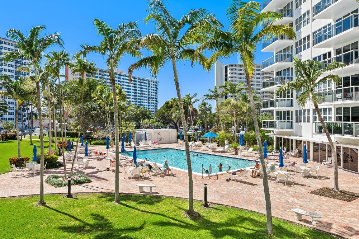 3300 NE 36th St 1204