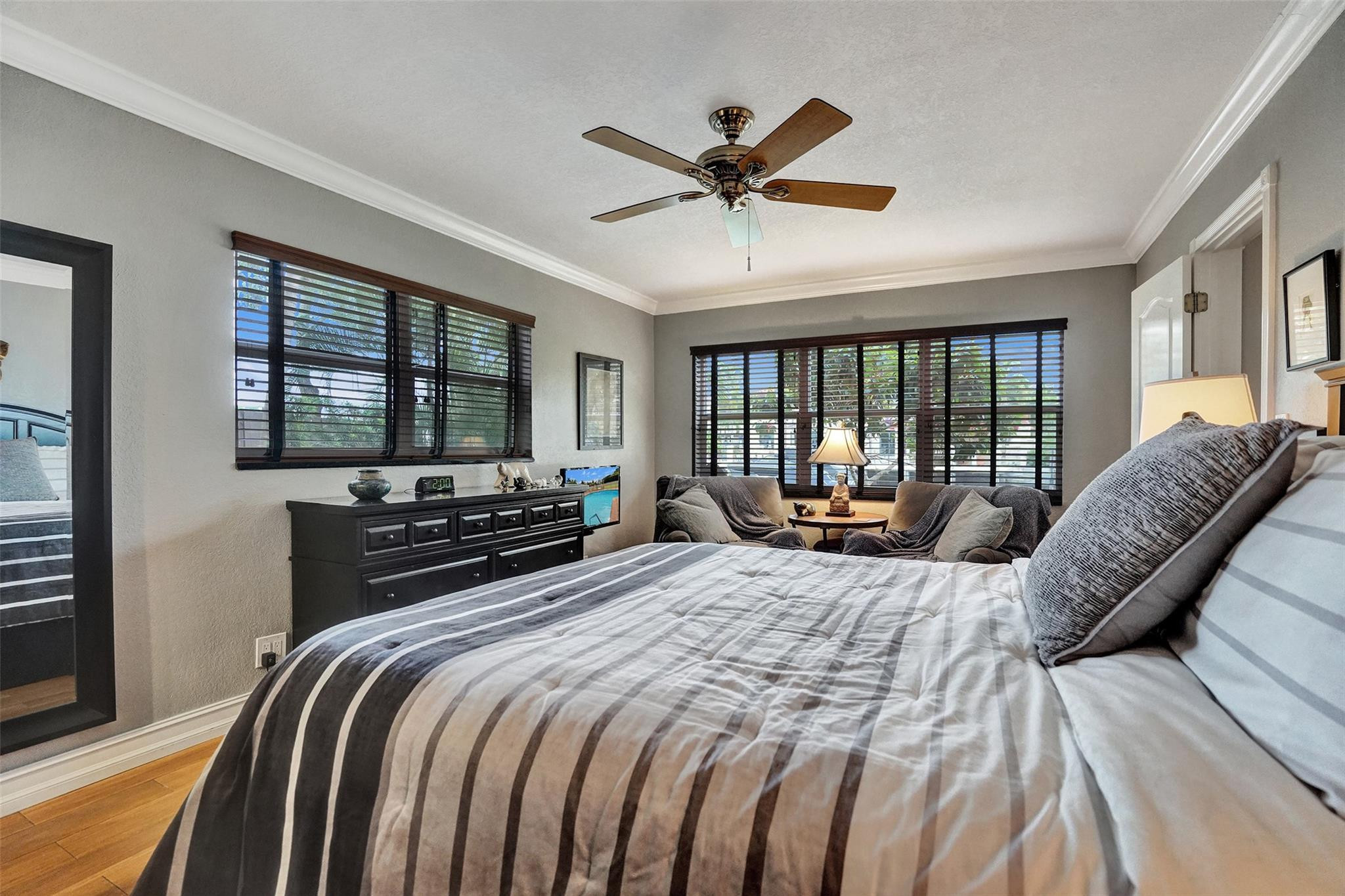 1332 Bayview Dr 101
