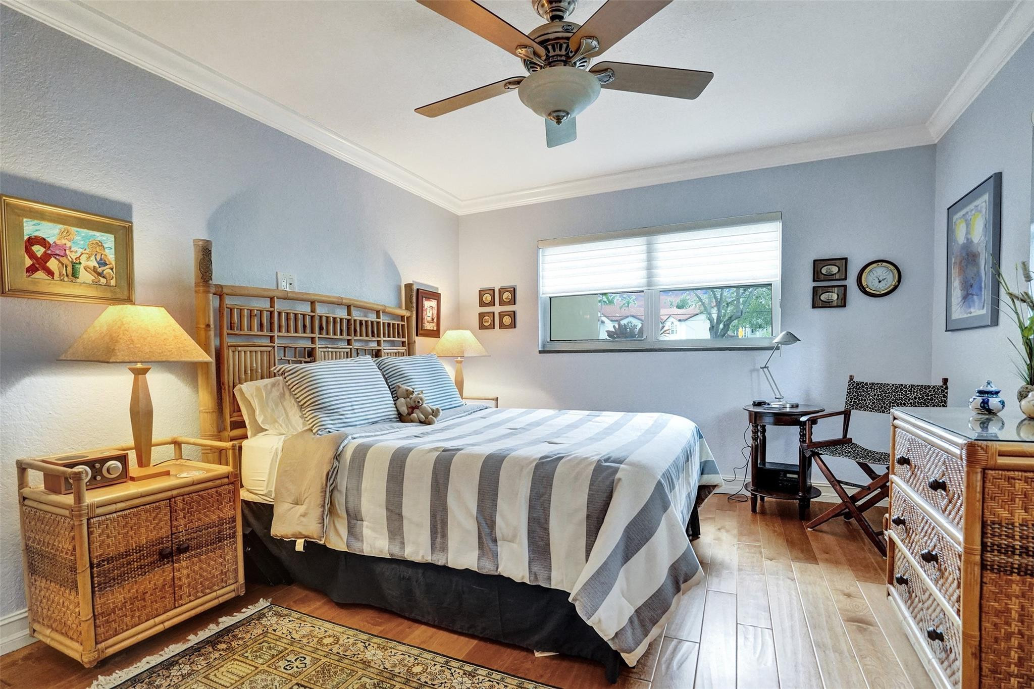 1332 Bayview Dr 101