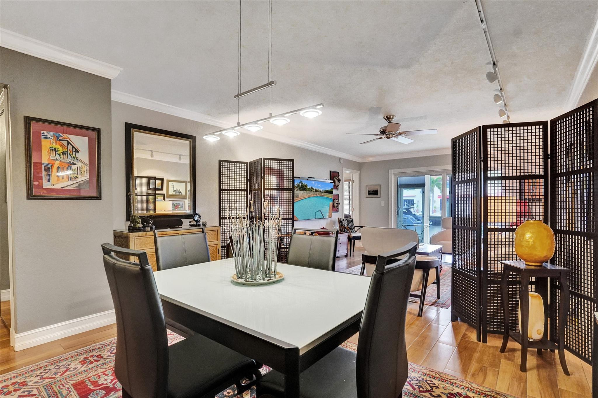 1332 Bayview Dr 101