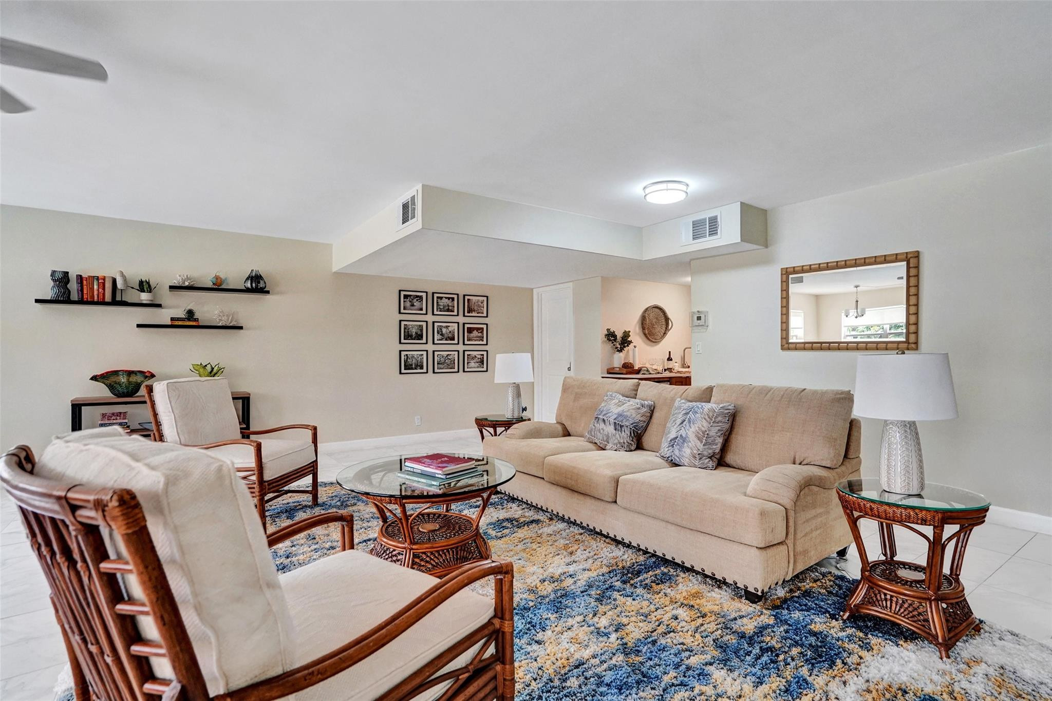 1332 Bayview Dr 101