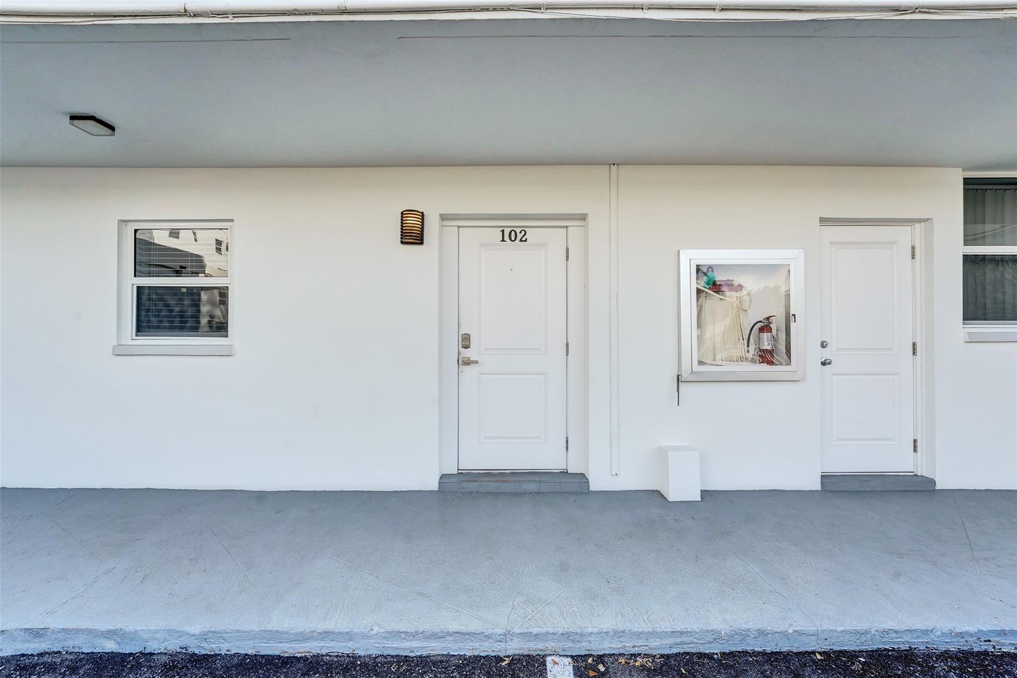711 N Birch Rd 102