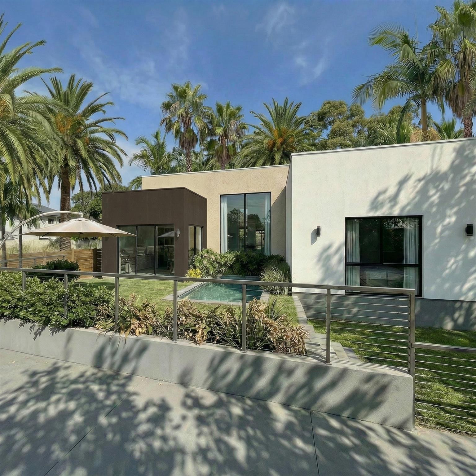 2500 NE 18th Avenue
