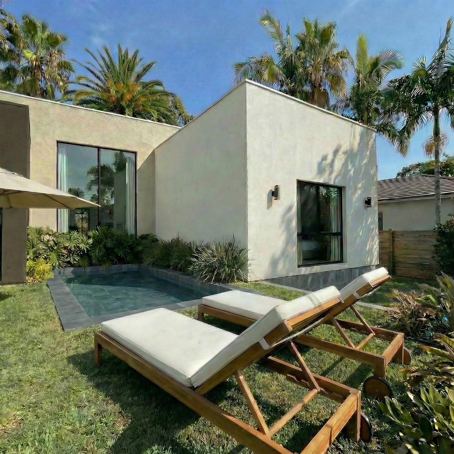 2500 NE 18th Avenue